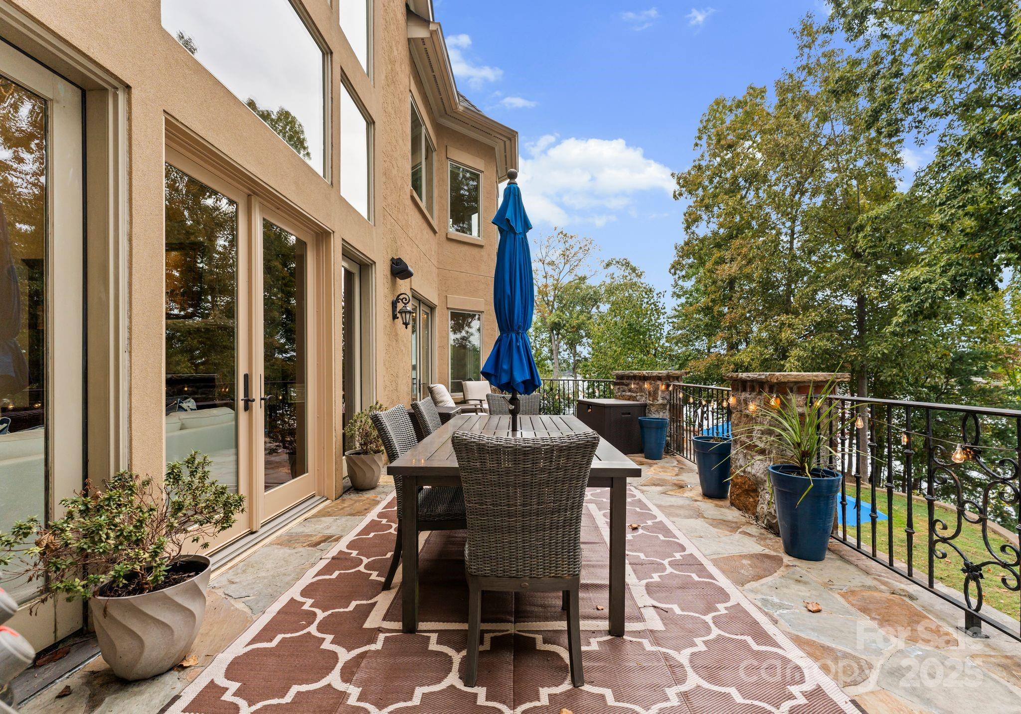 Pinnacle Shores - Residential