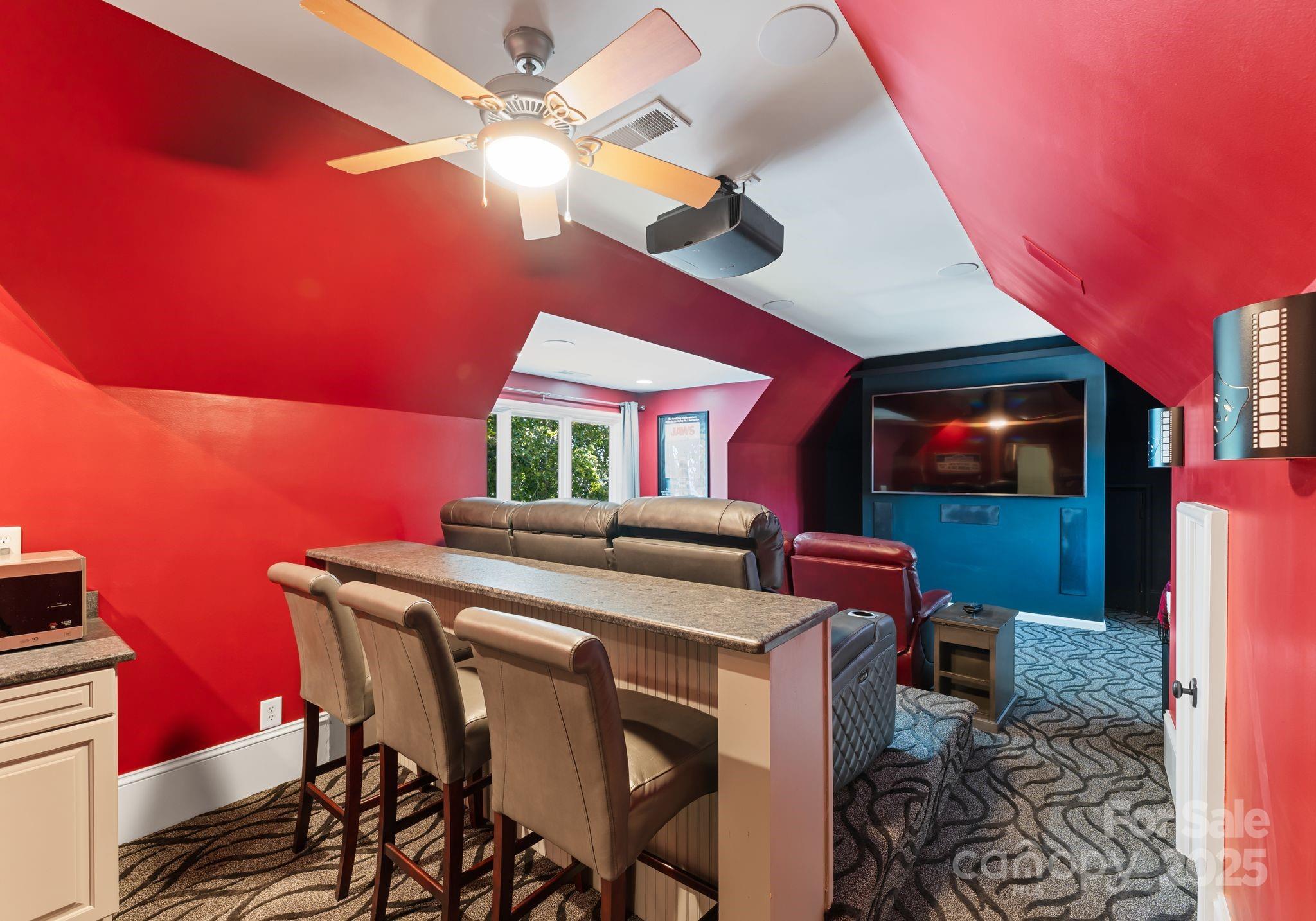 Pinnacle Shores - Residential