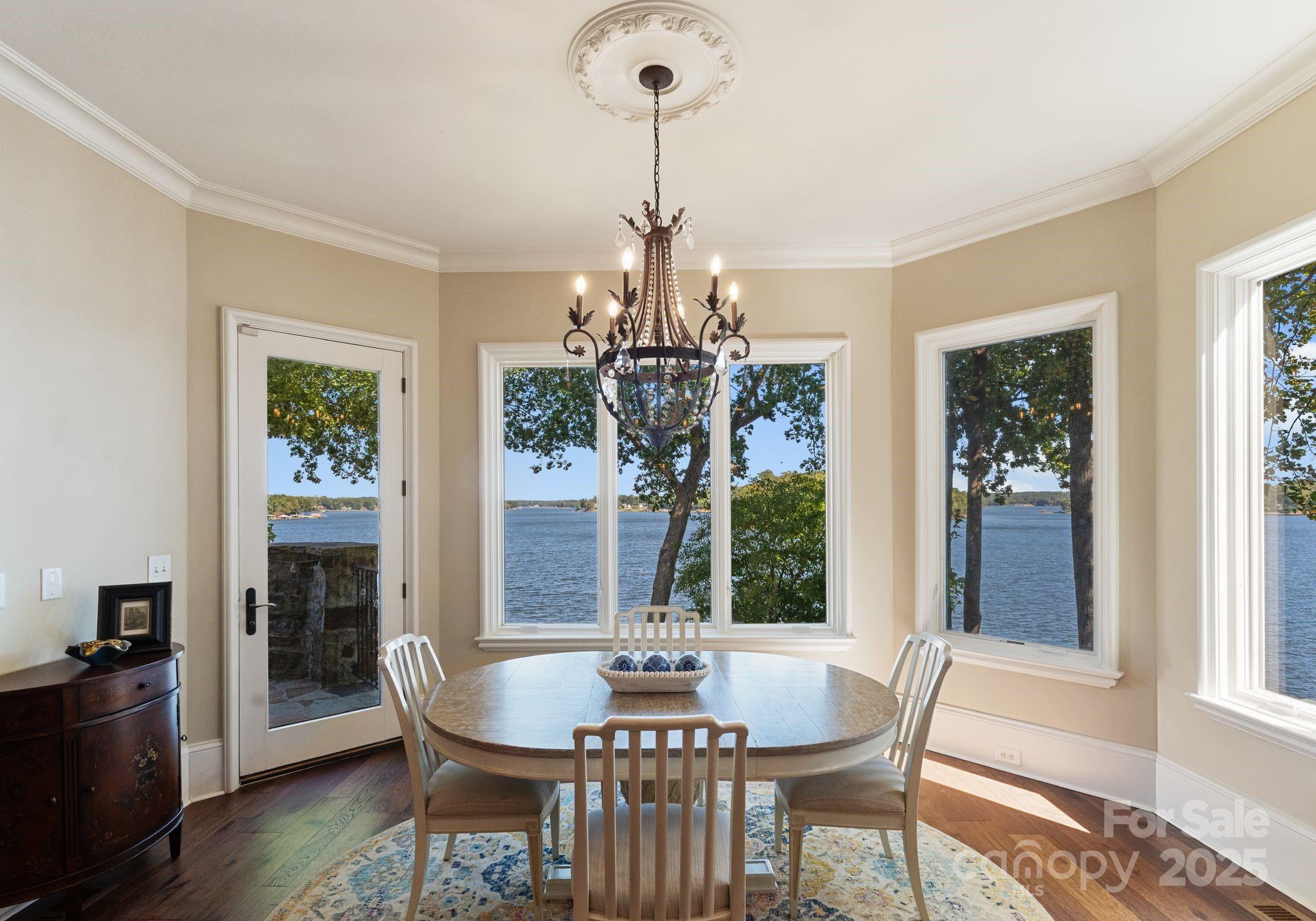 Pinnacle Shores - Residential