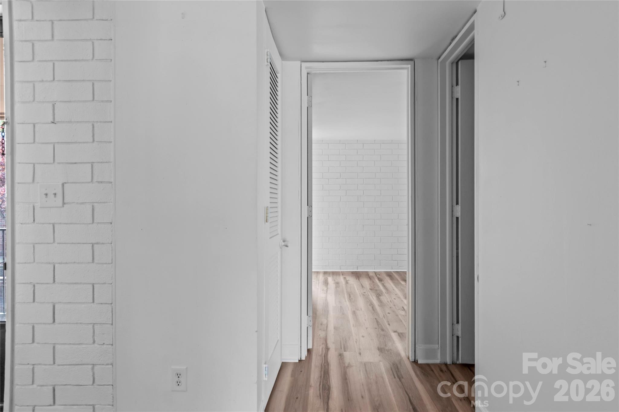 Hawthorne Court Condominiums - Residential