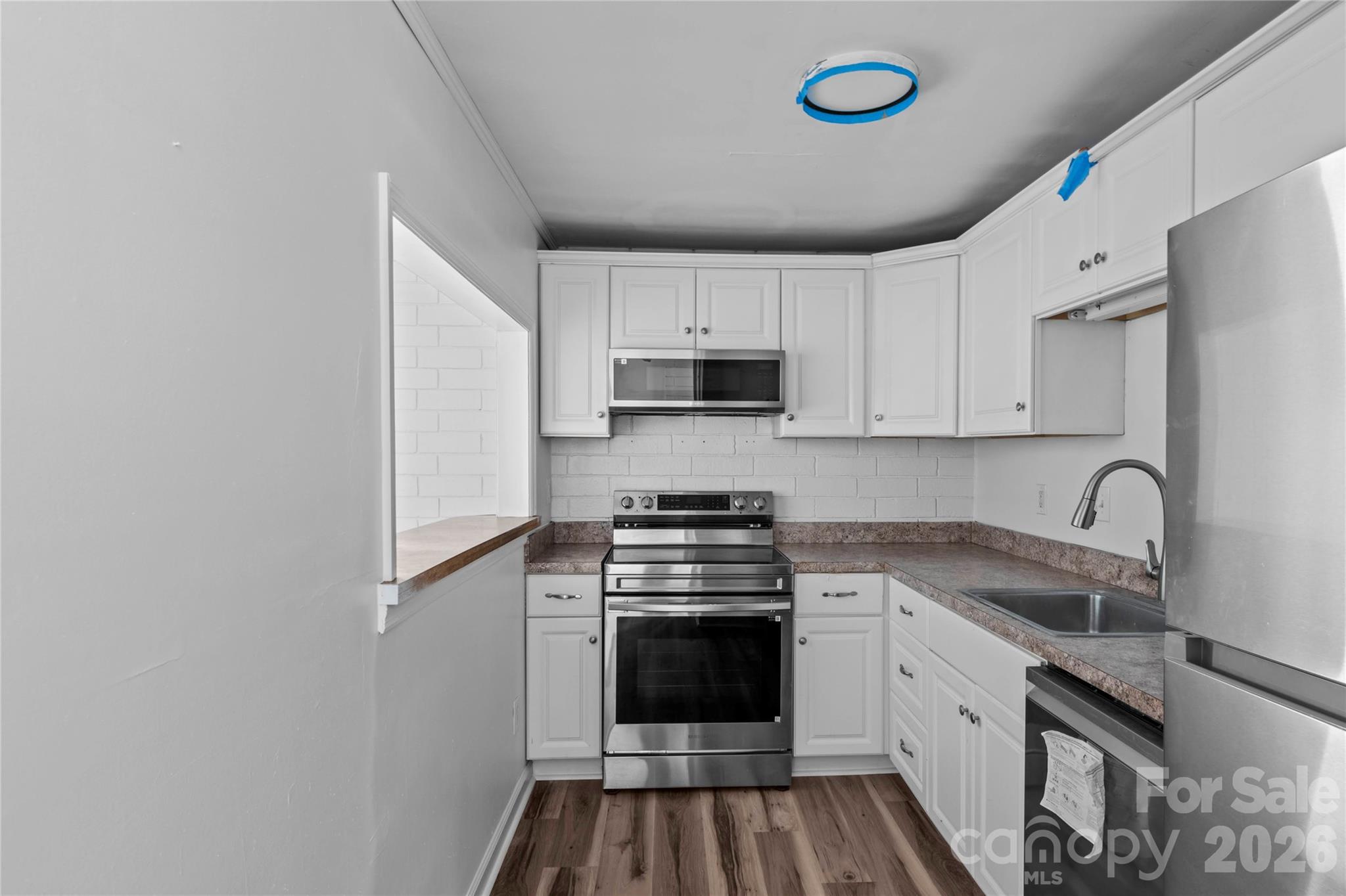 Hawthorne Court Condominiums - Residential