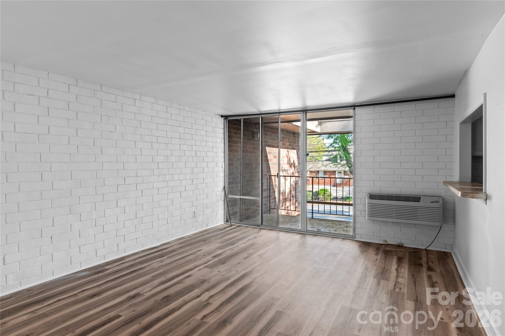 1739 S Hawthorne Road