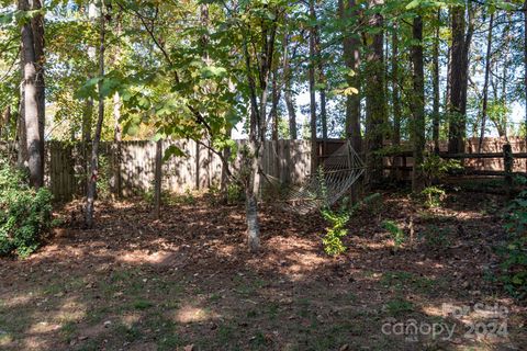 A home in Huntersville