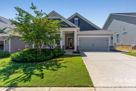 Photo of 5022 Grand Champion Court, Denver, NC 28037 (MLS # 4420029)