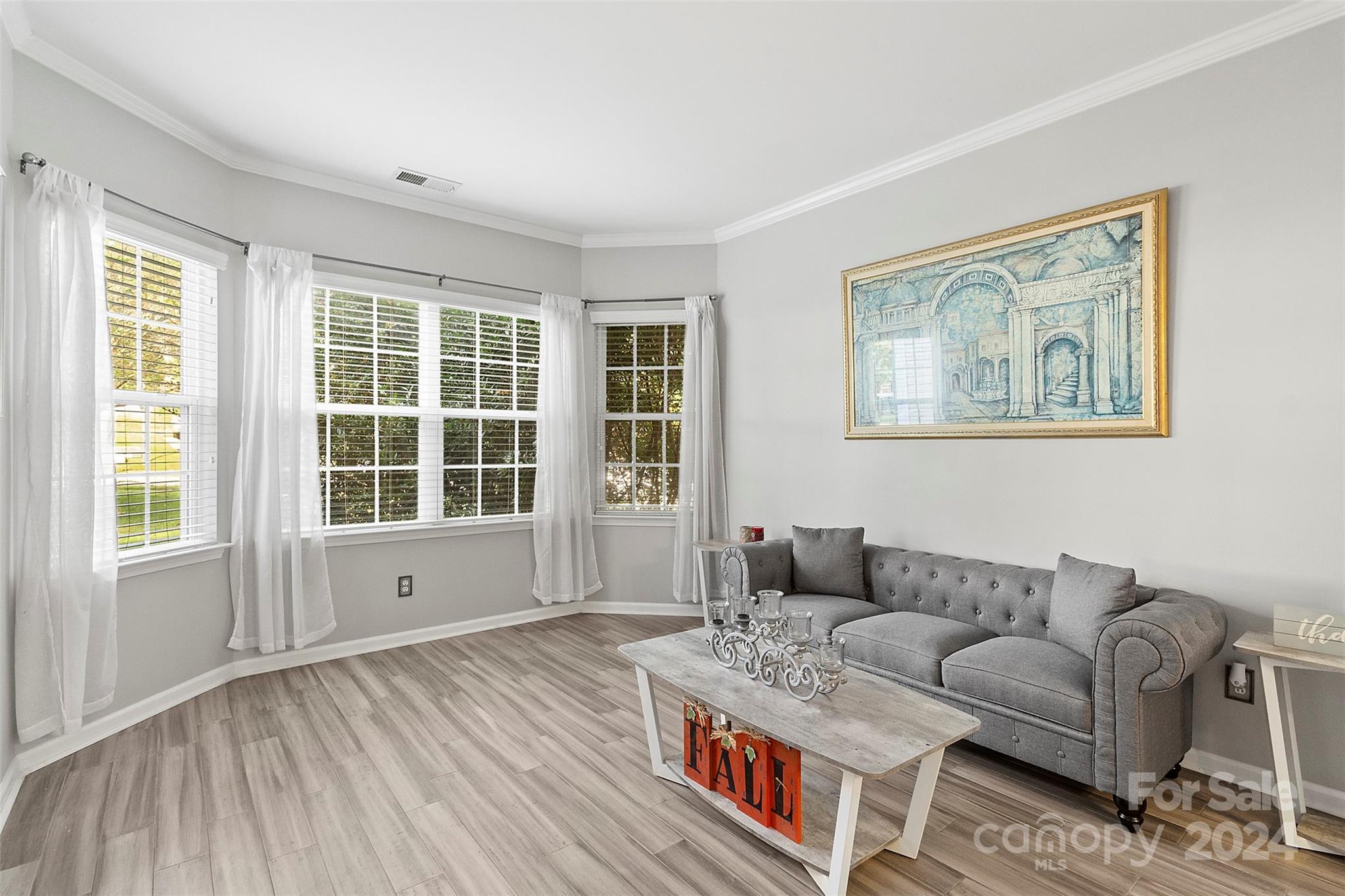 1229 Brecken Court