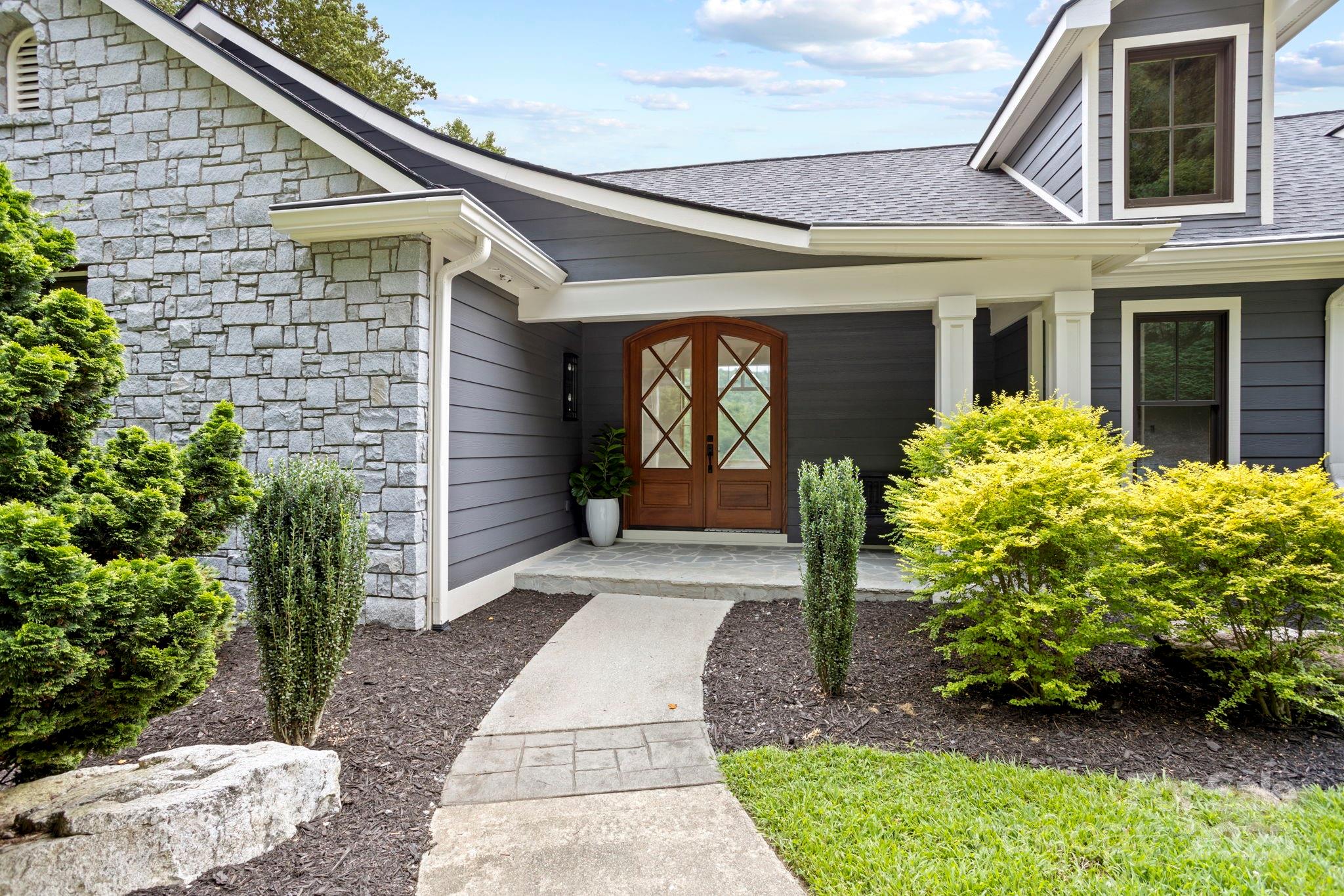 301 Winding Meadows Drive