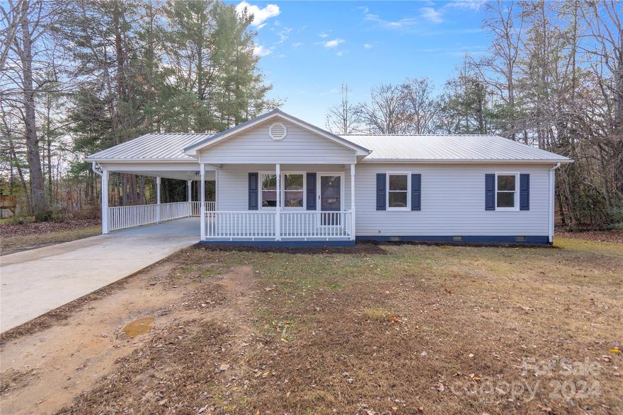 Gorgeous 3/2 home with 1113 sqft sitting in Lenoir NC. Featuring an updated kitchen with new cabinets, Granite countertops, and stainless steel appliances that convey. Bathrooms have updated vanities with granite countertops as well. Floors have been updated and freshly painted throughout the home. A New Metal Roof was installed in 2023. There are lots of places to put a garden. The seller is providing a paid 1-year homeowners warranty through America's Preferred. Bring all your Conventional, FHA, VA, USDA, or Cash offers!