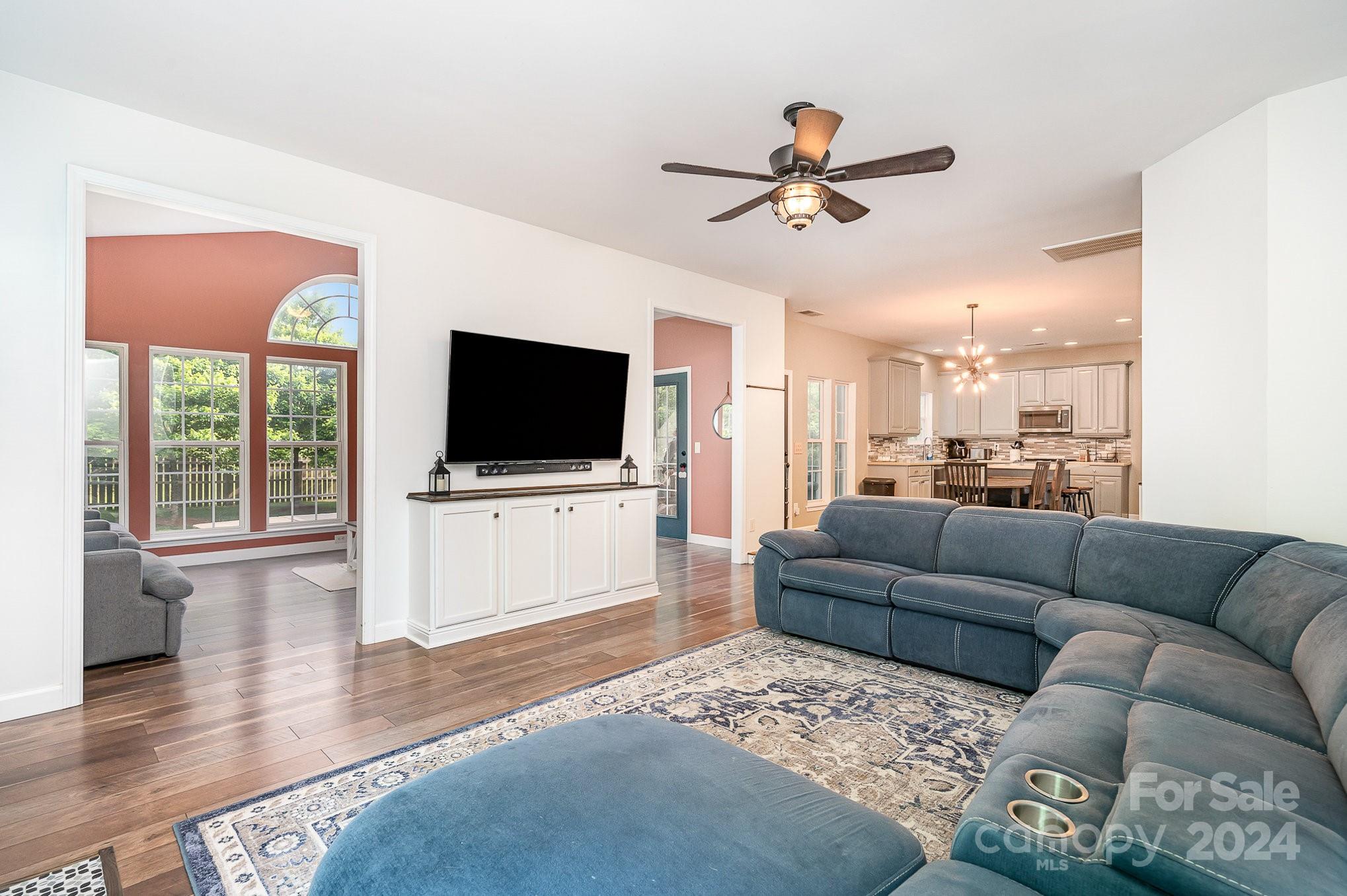 Autumn Cove At Lake Wylie - Residential