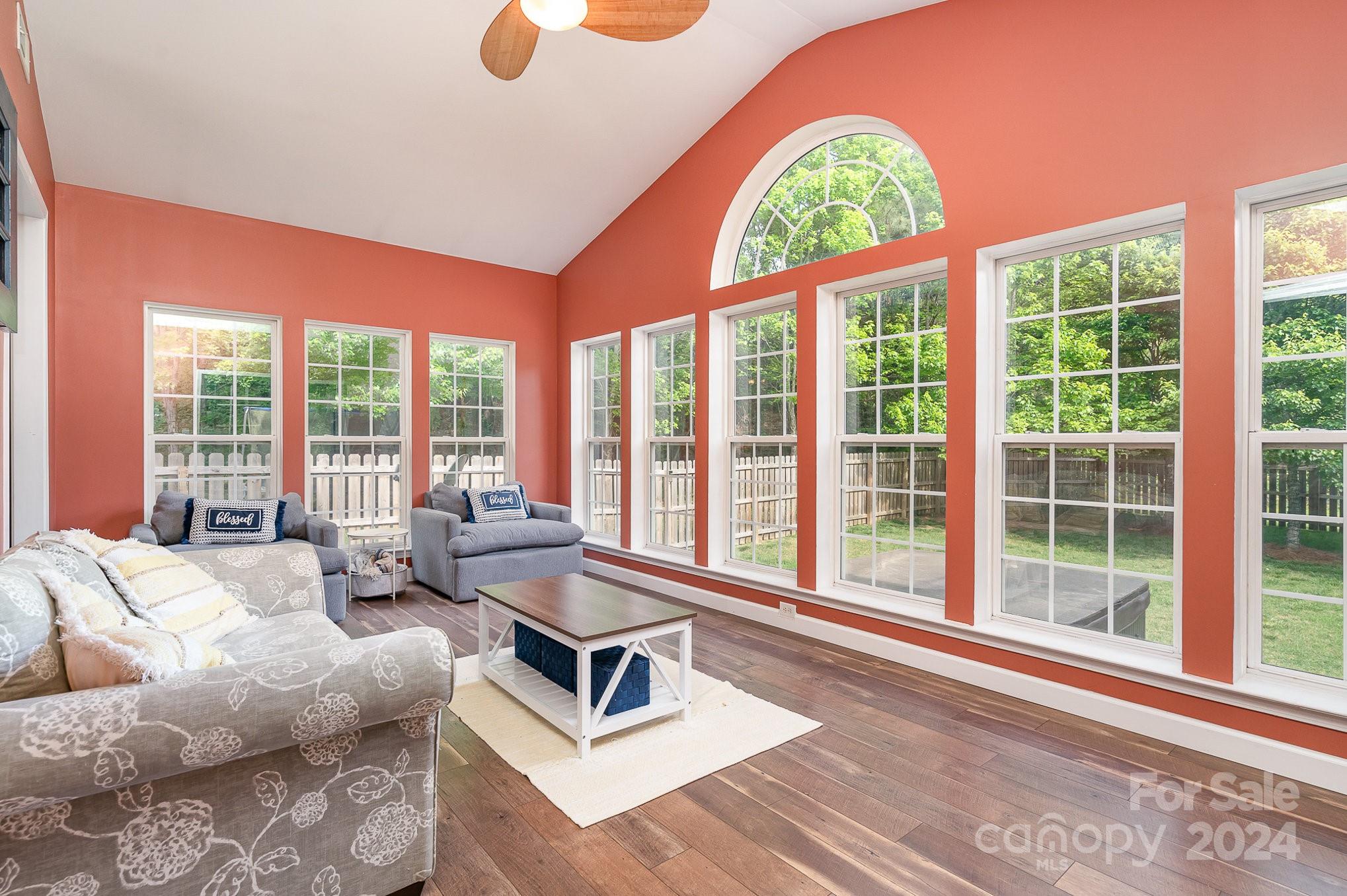 Autumn Cove At Lake Wylie - Residential