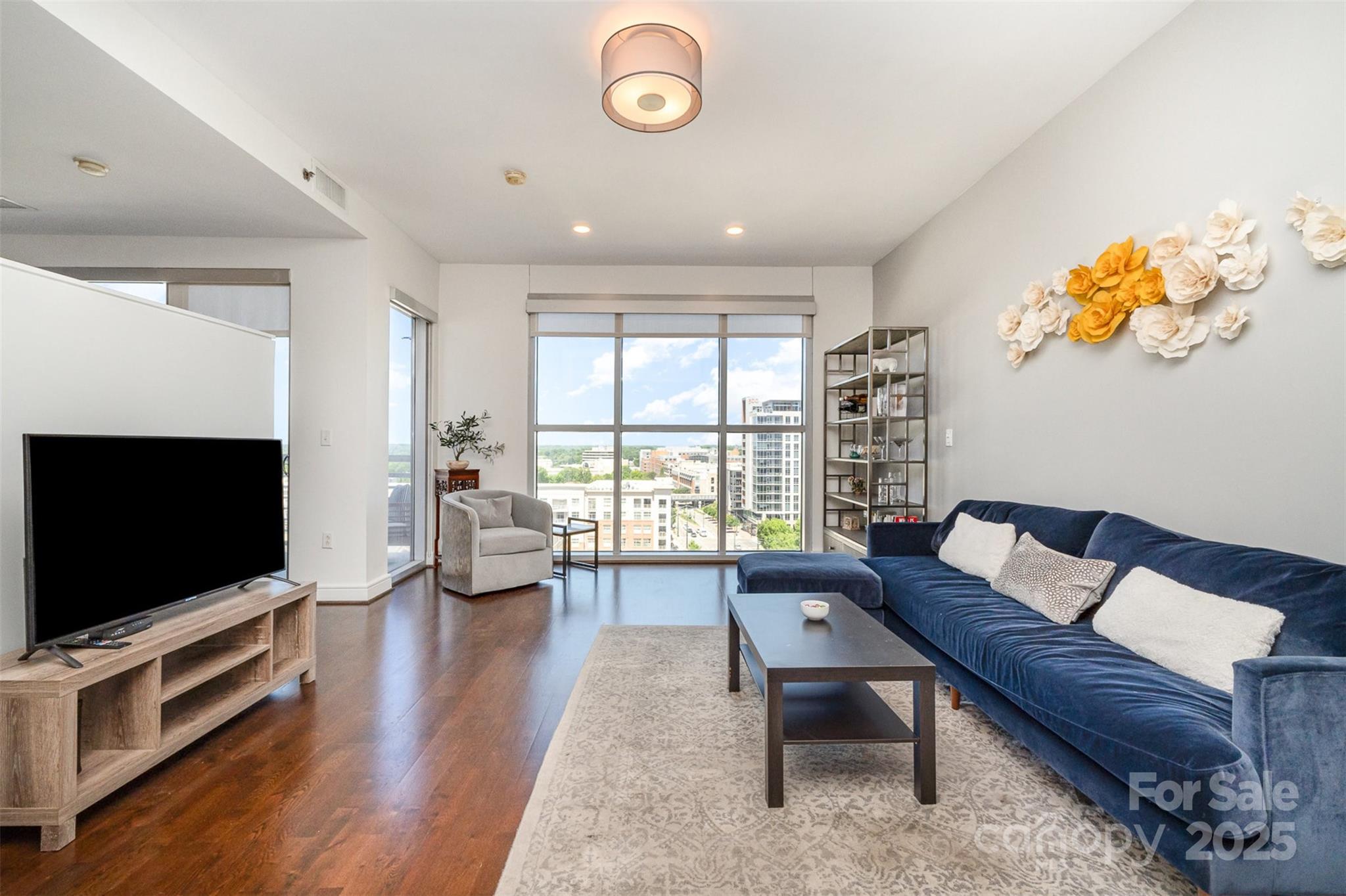 333 W Trade Street 805