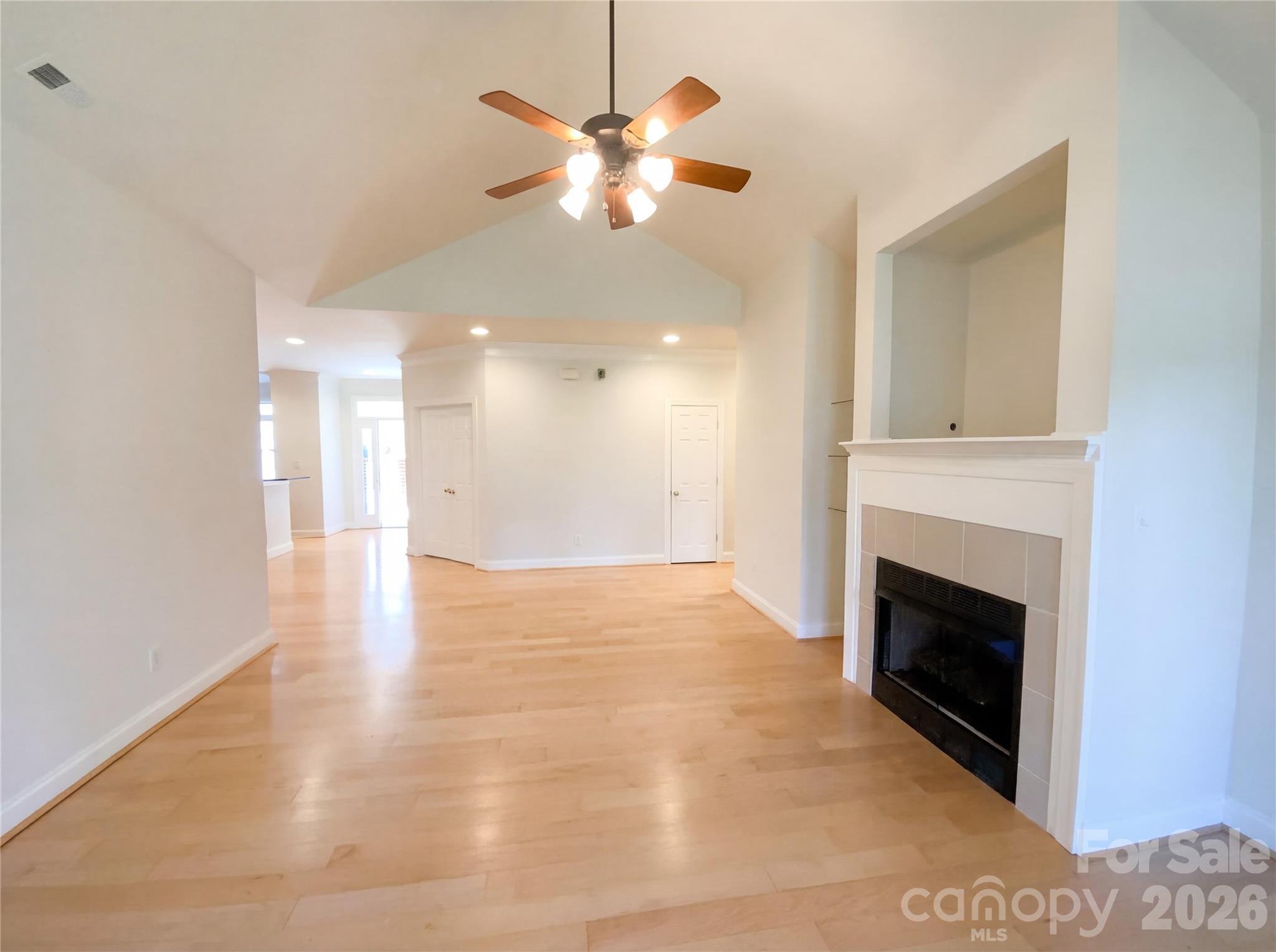 Davis Lake - Residential