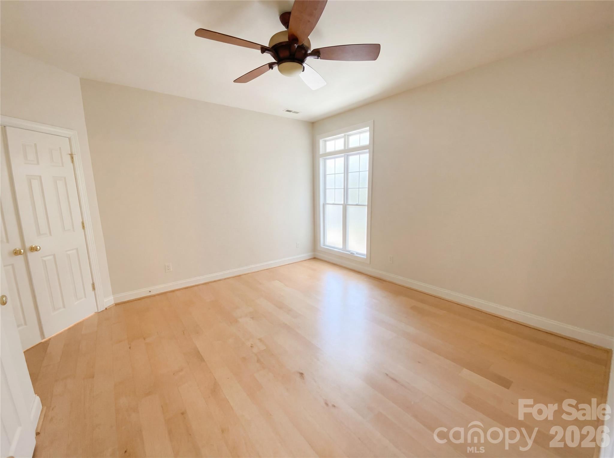 Davis Lake - Residential