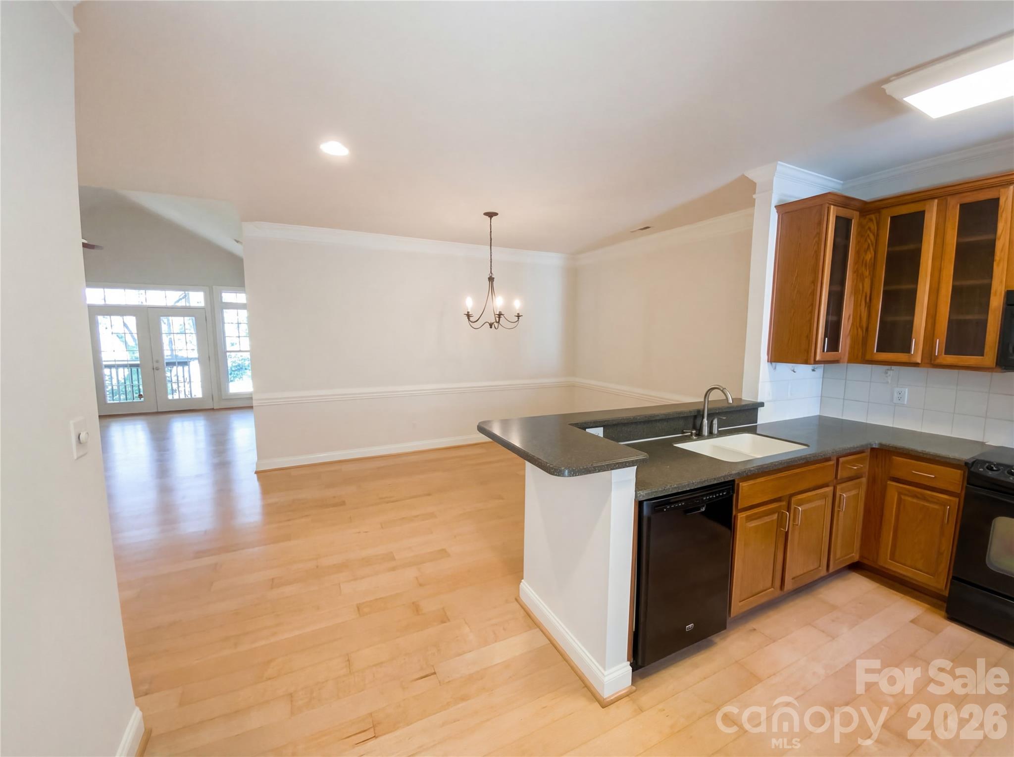 Davis Lake - Residential