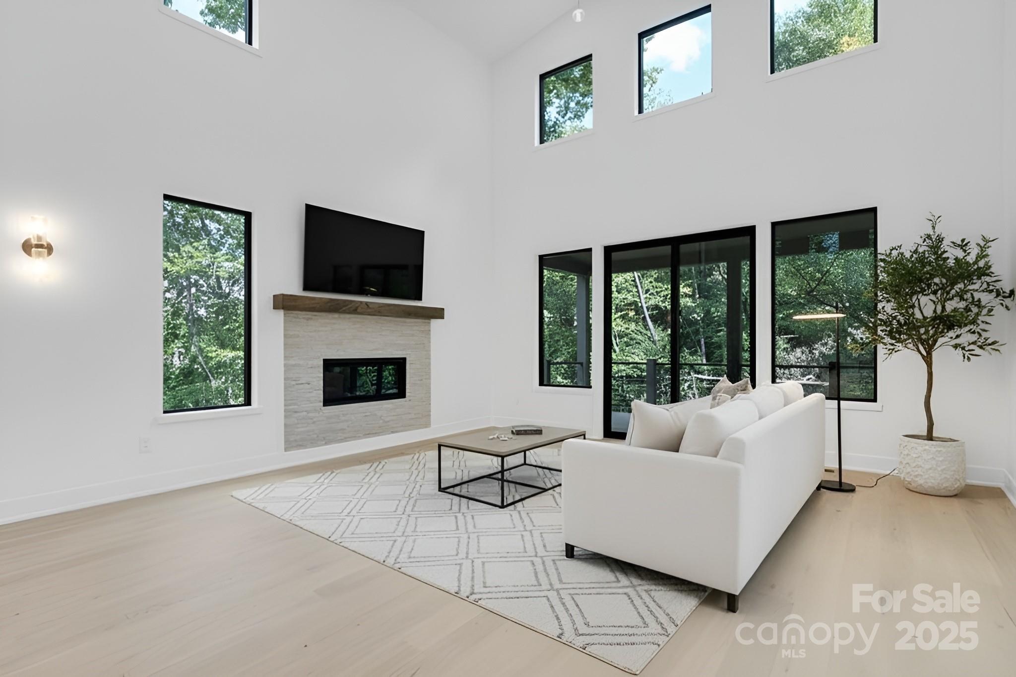 508 Hearthstone Way