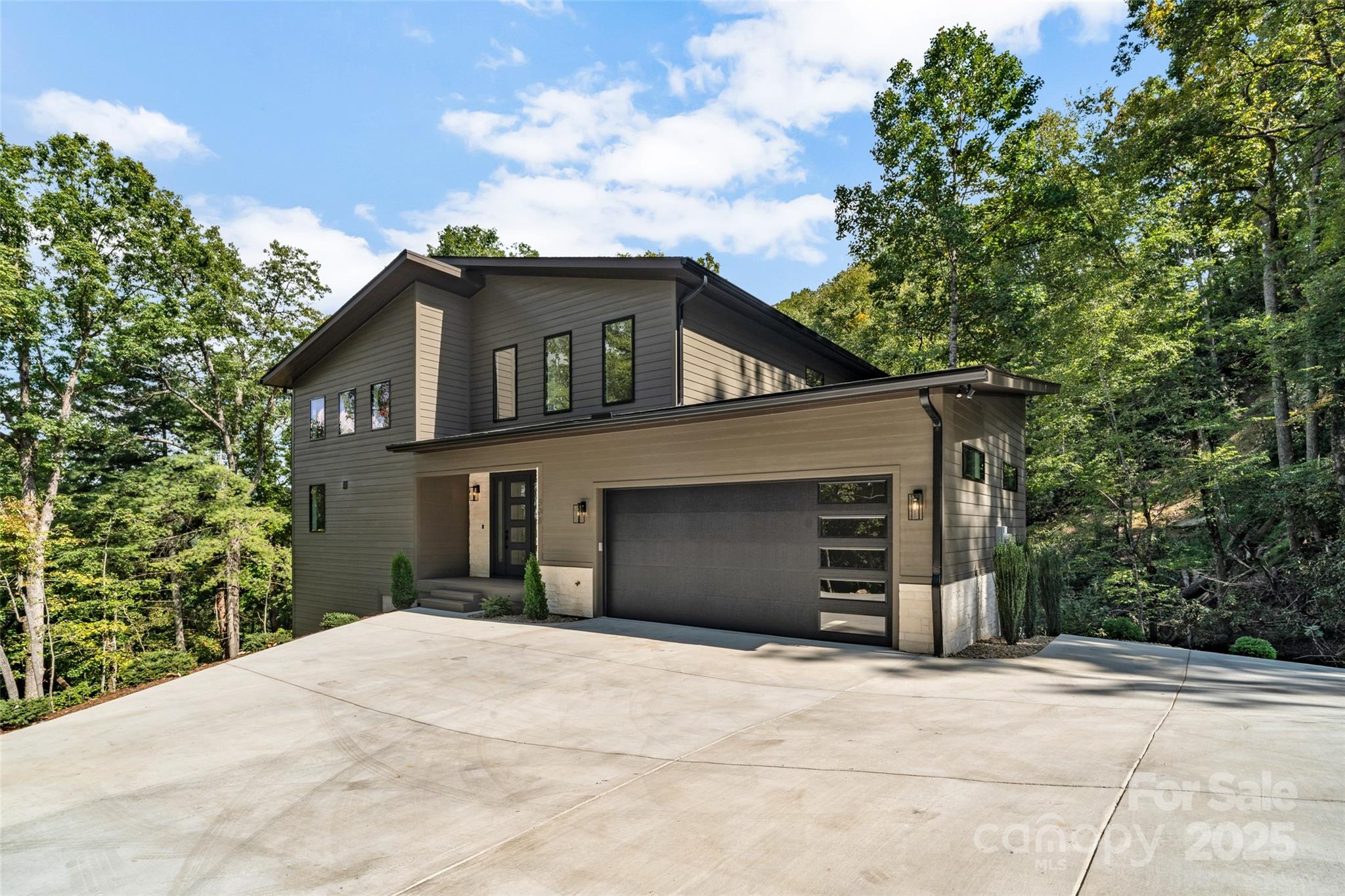 508 Hearthstone Way