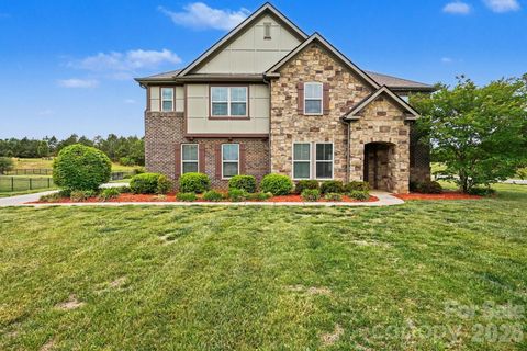 Photo of 502 Alucio Court, Matthews, NC 28104 (MLS # 4378661)