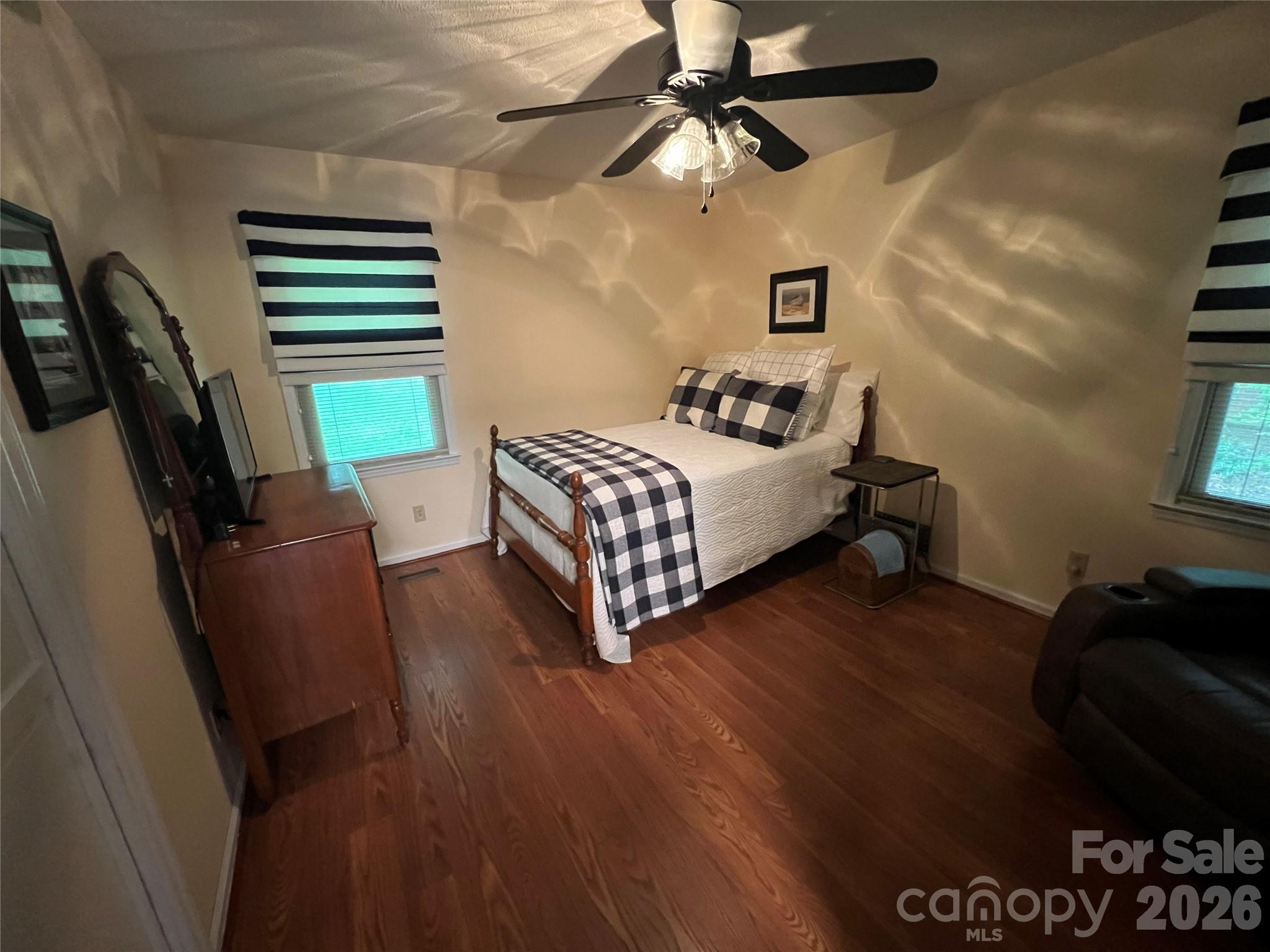 Hickory Lane - Residential