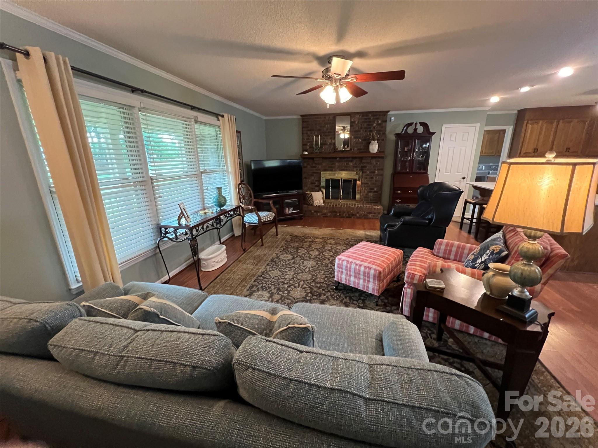 Hickory Lane - Residential