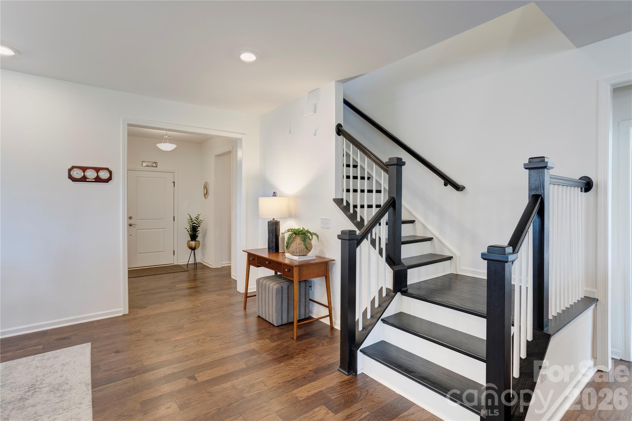 6319 Clarisse Drive SW