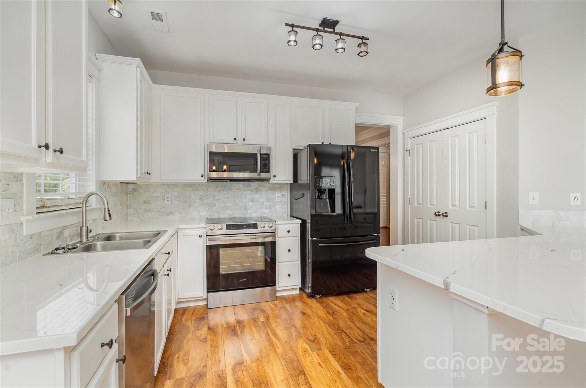 The Park At Oaklawn - Residential