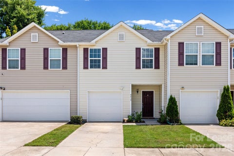 Photo of 9612 Brackenview Court, Charlotte, NC 28214 (MLS # 4387718)