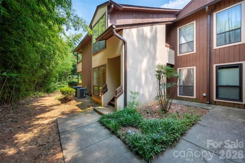 Photo of 7203 Winery Lane, Charlotte, NC 28227 (MLS # 4415746)