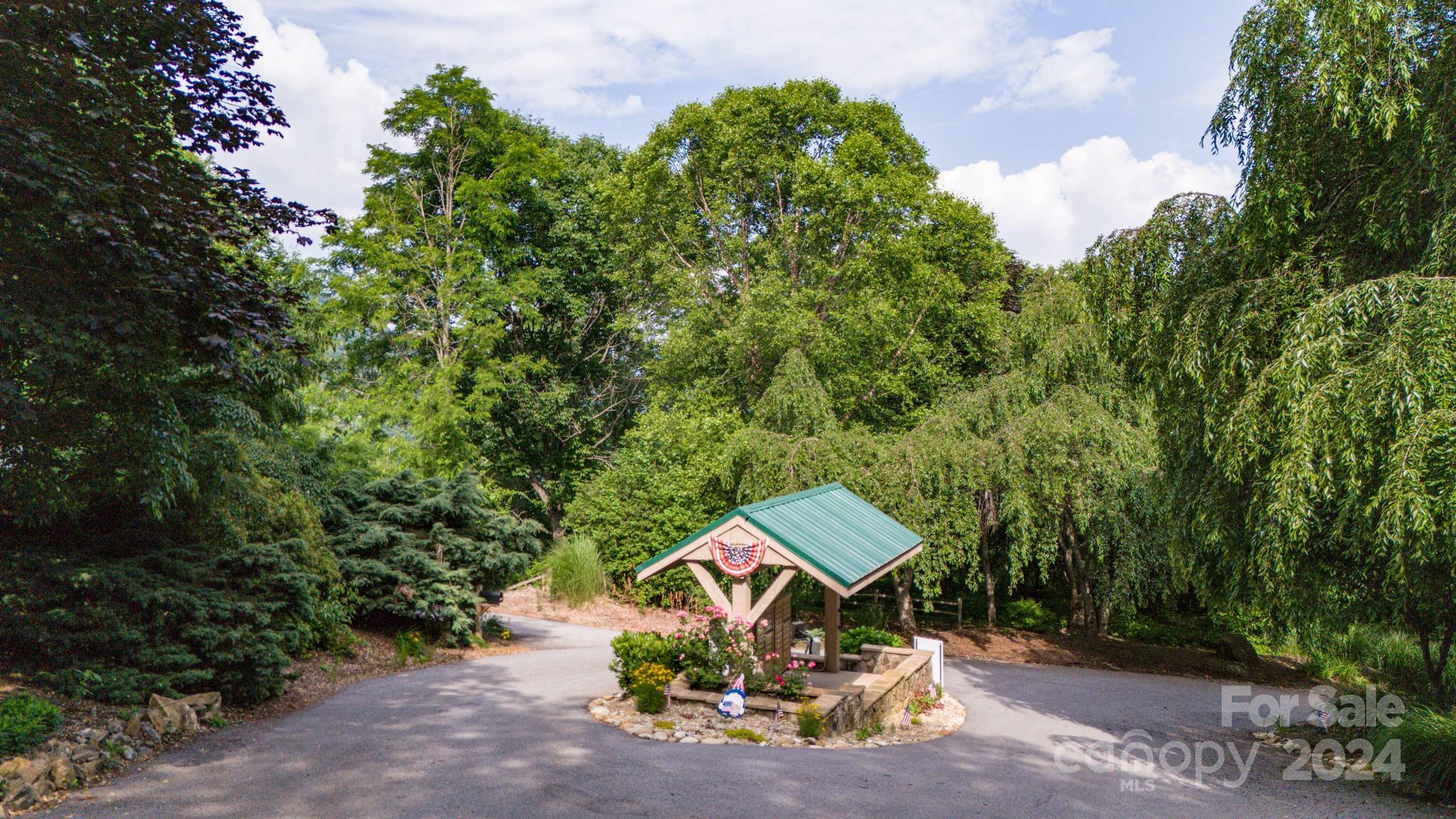 Crestview Pointe - Land