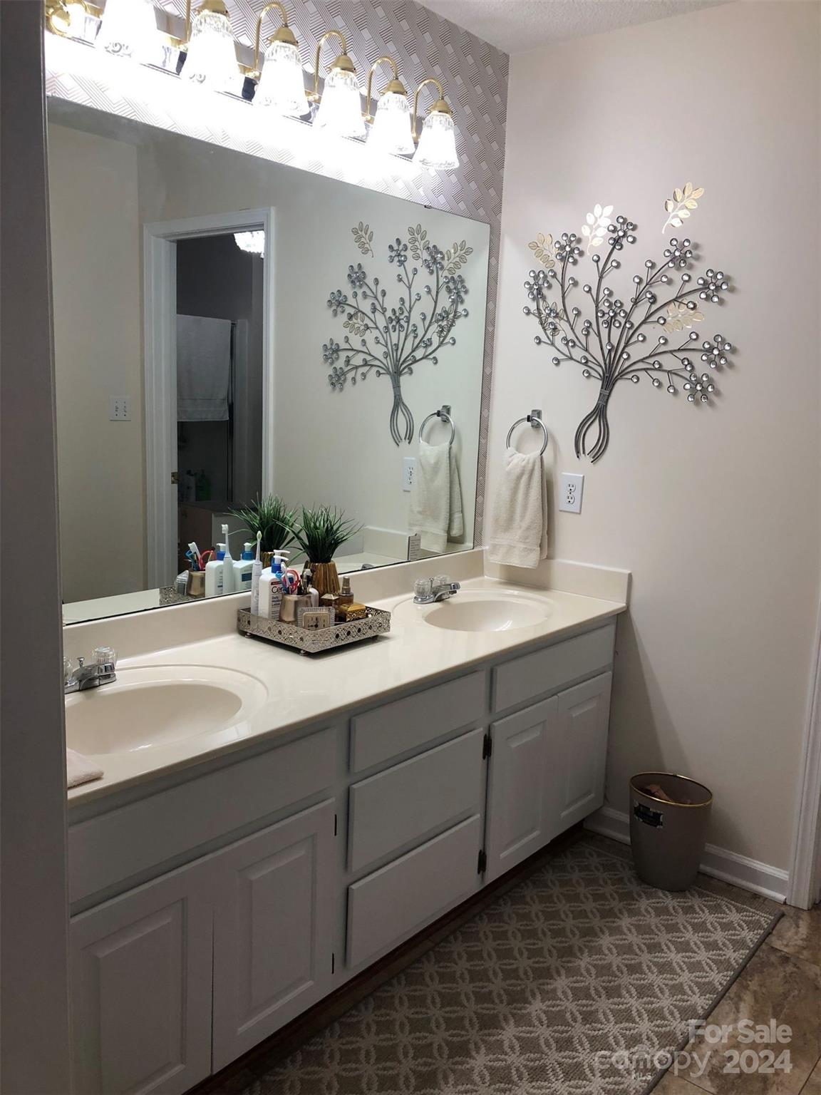 Hidden Creek - Residential