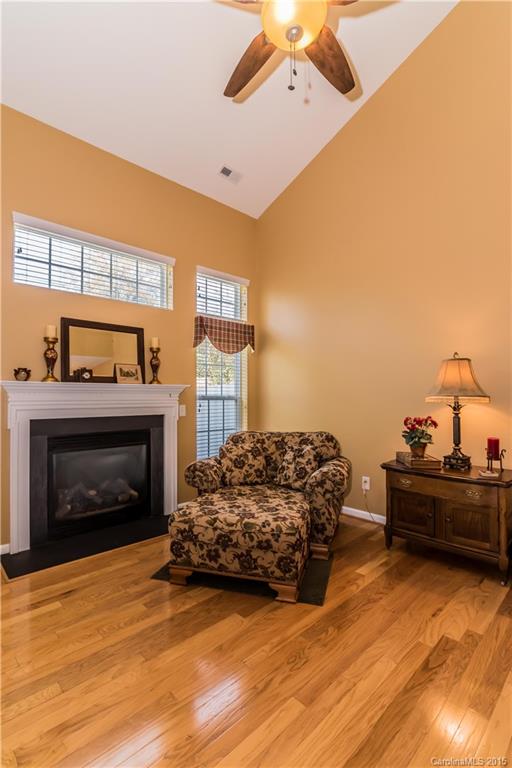 Autumn Cove At Lake Wylie - Residential