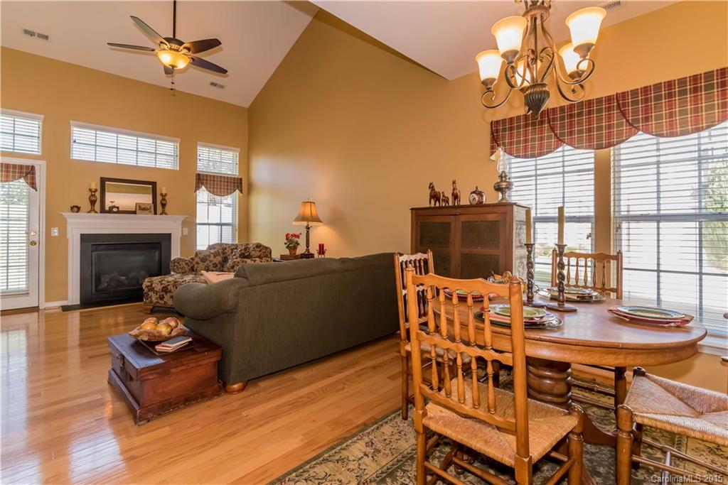 Autumn Cove At Lake Wylie - Residential