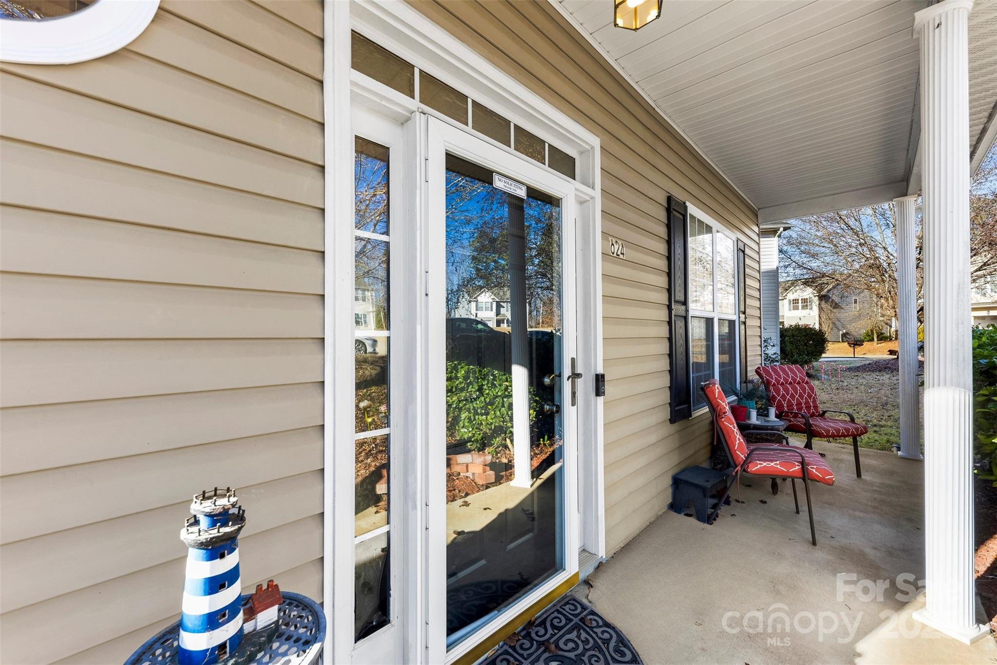 624 Cliffs Inn Circle