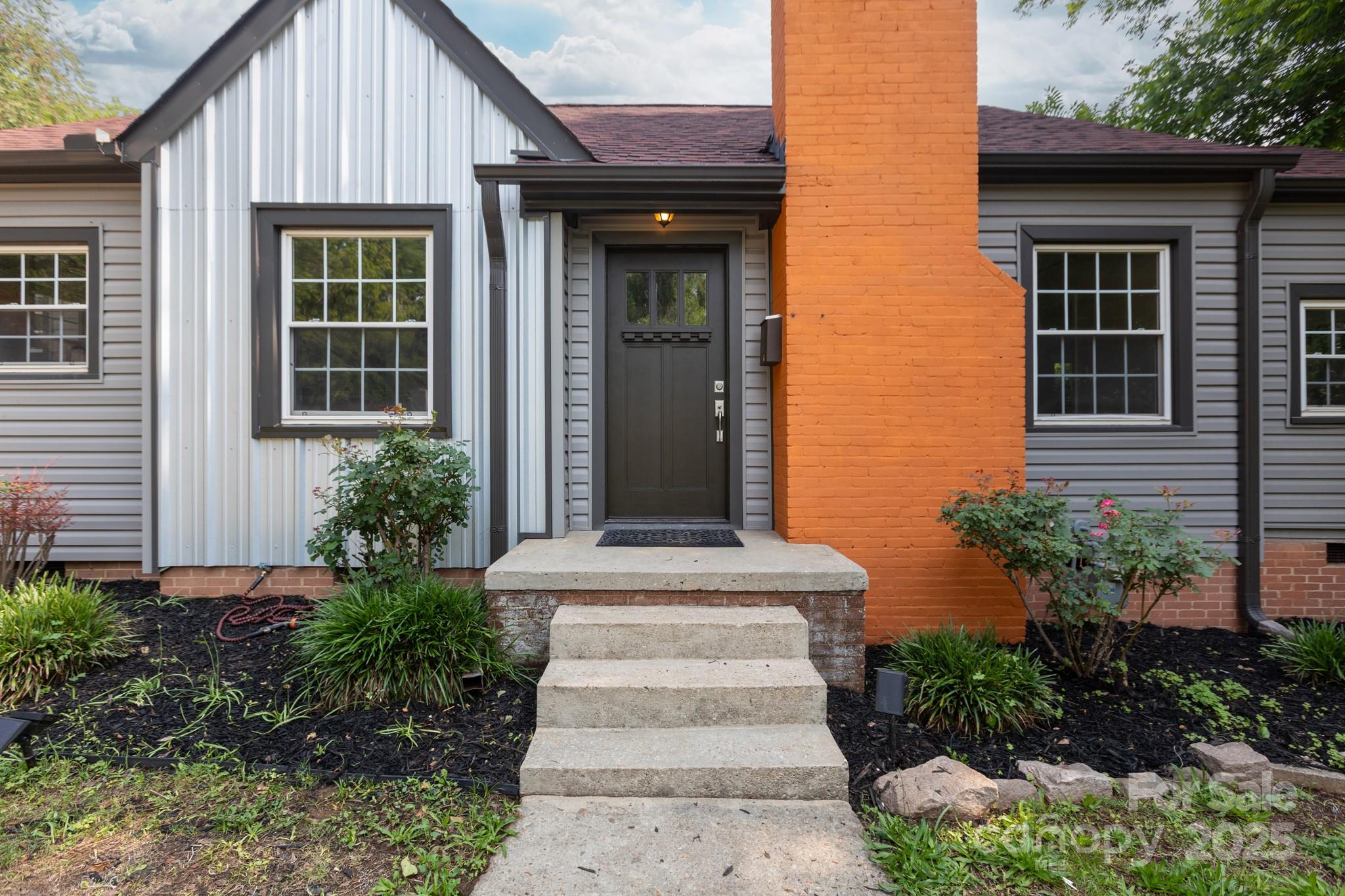 2628 Clydesdale Terrace
