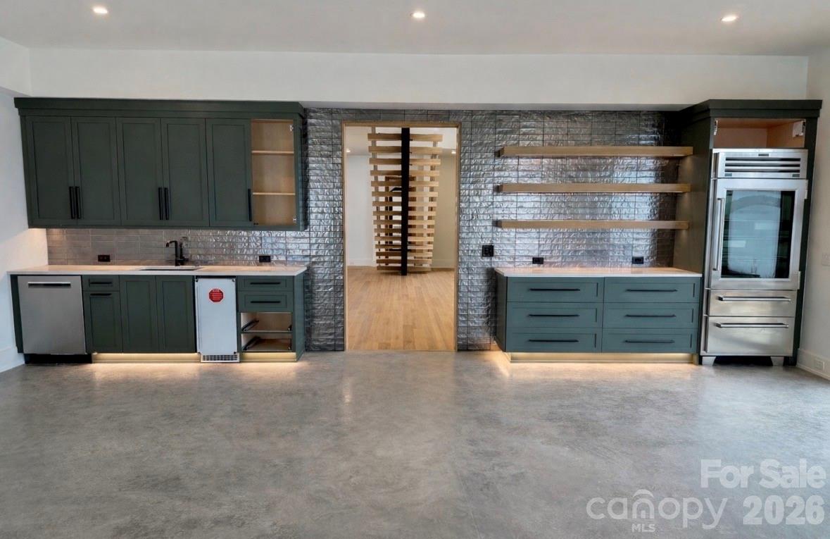 Country Club Shores - Residential