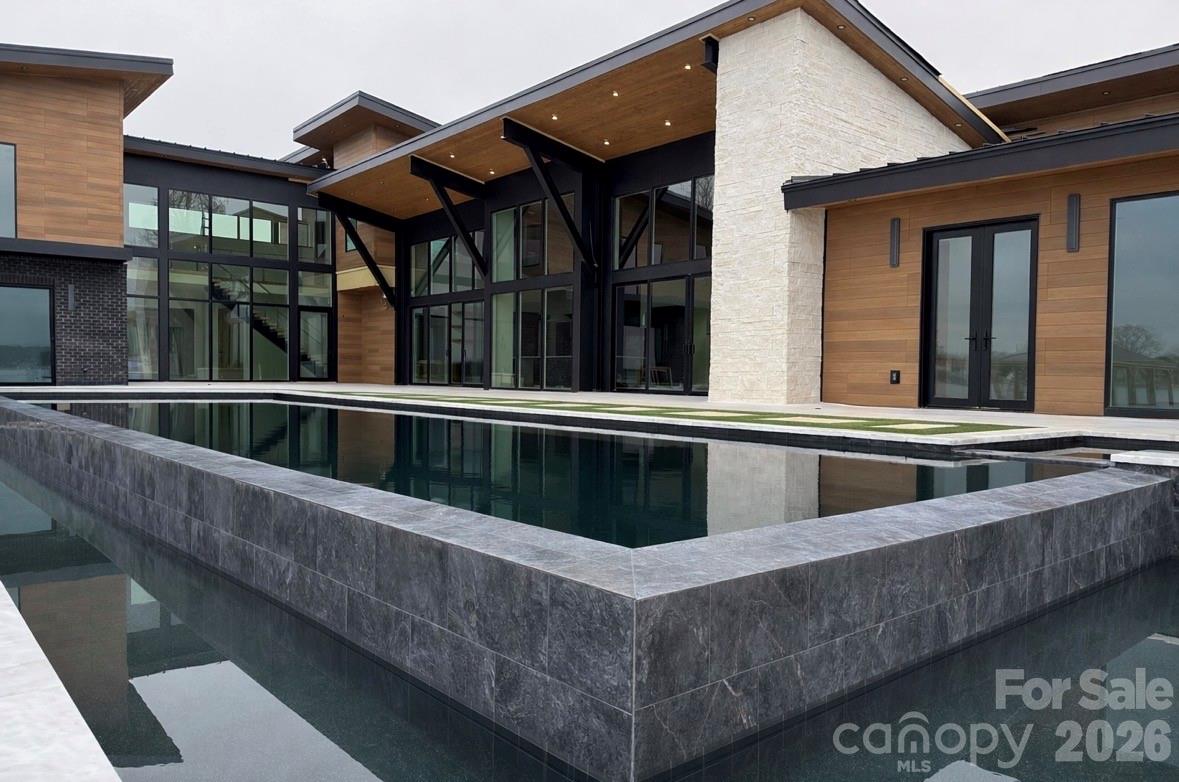 Country Club Shores - Residential