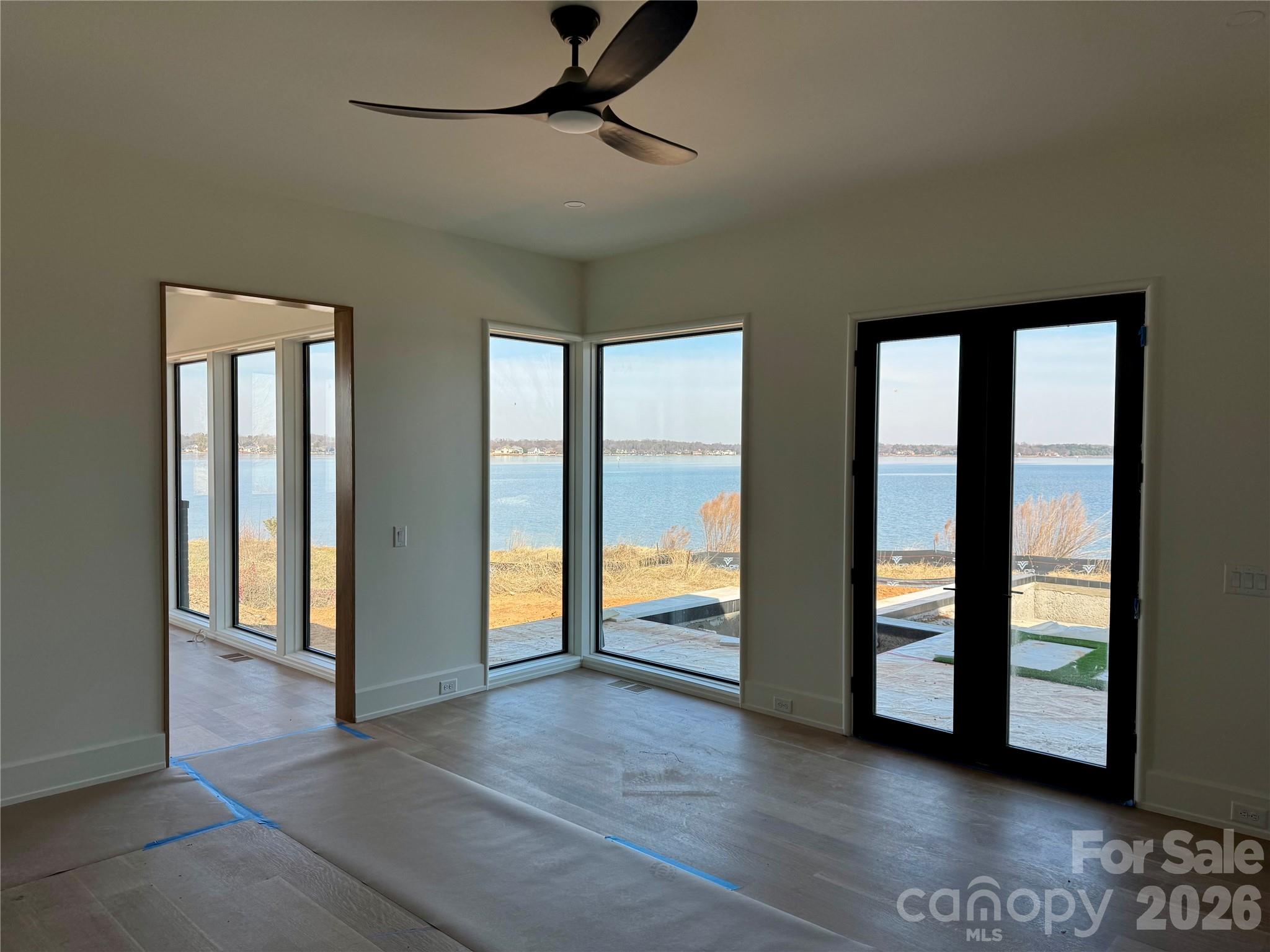 Country Club Shores - Residential