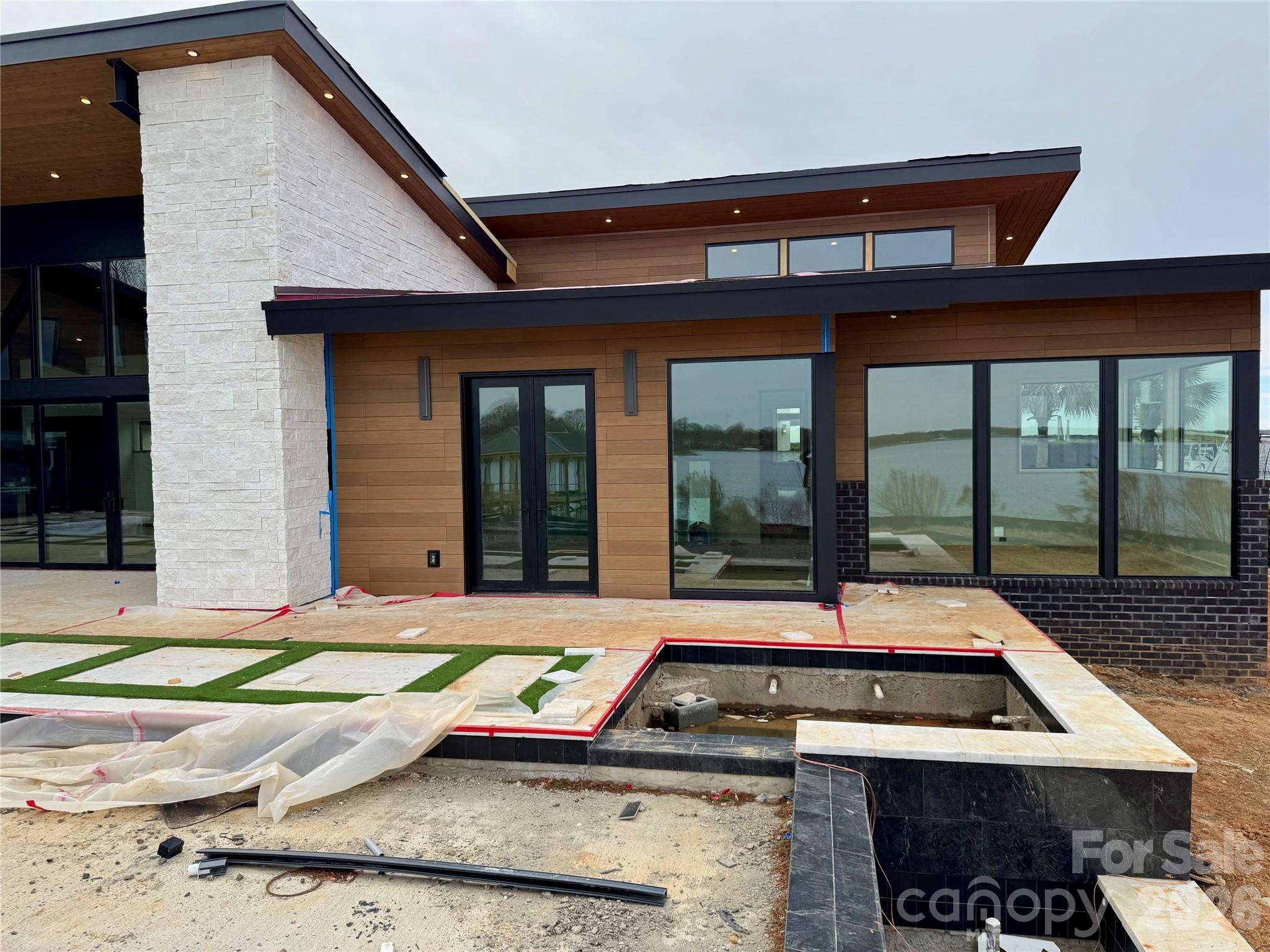 Country Club Shores - Residential