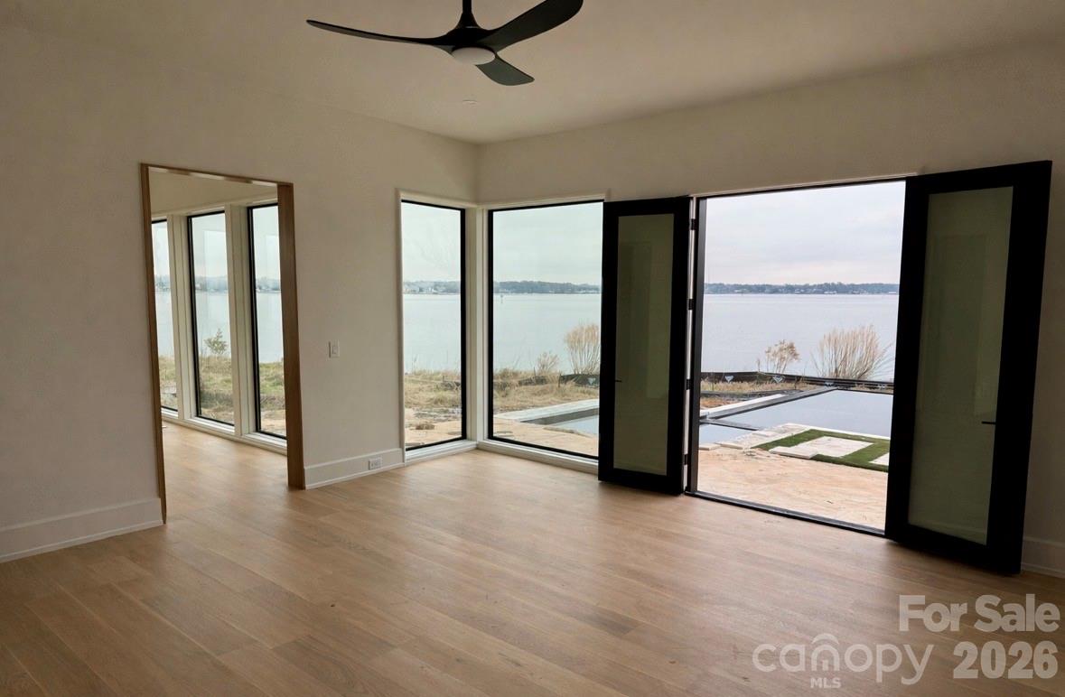 Country Club Shores - Residential