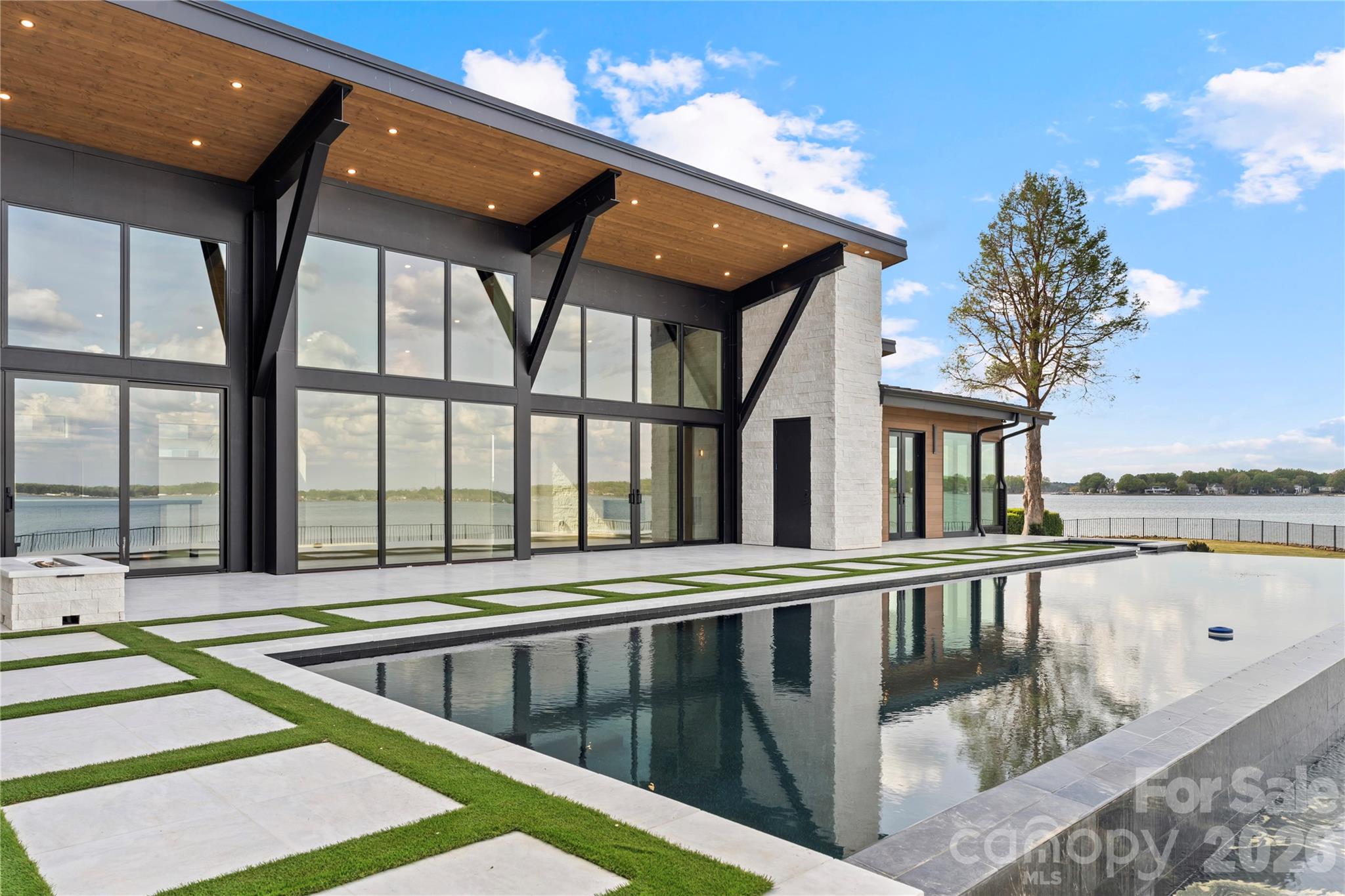 Country Club Shores - Residential