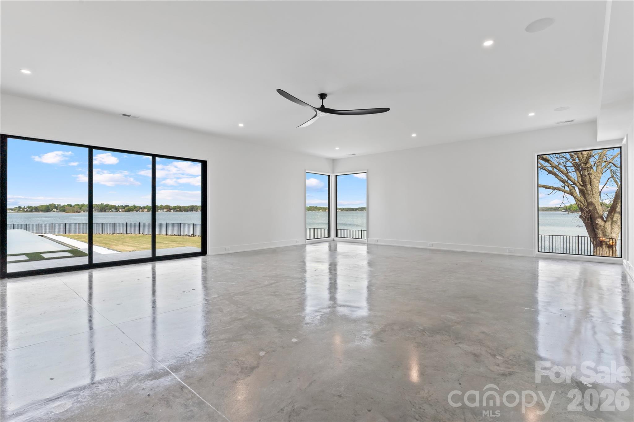 Country Club Shores - Residential