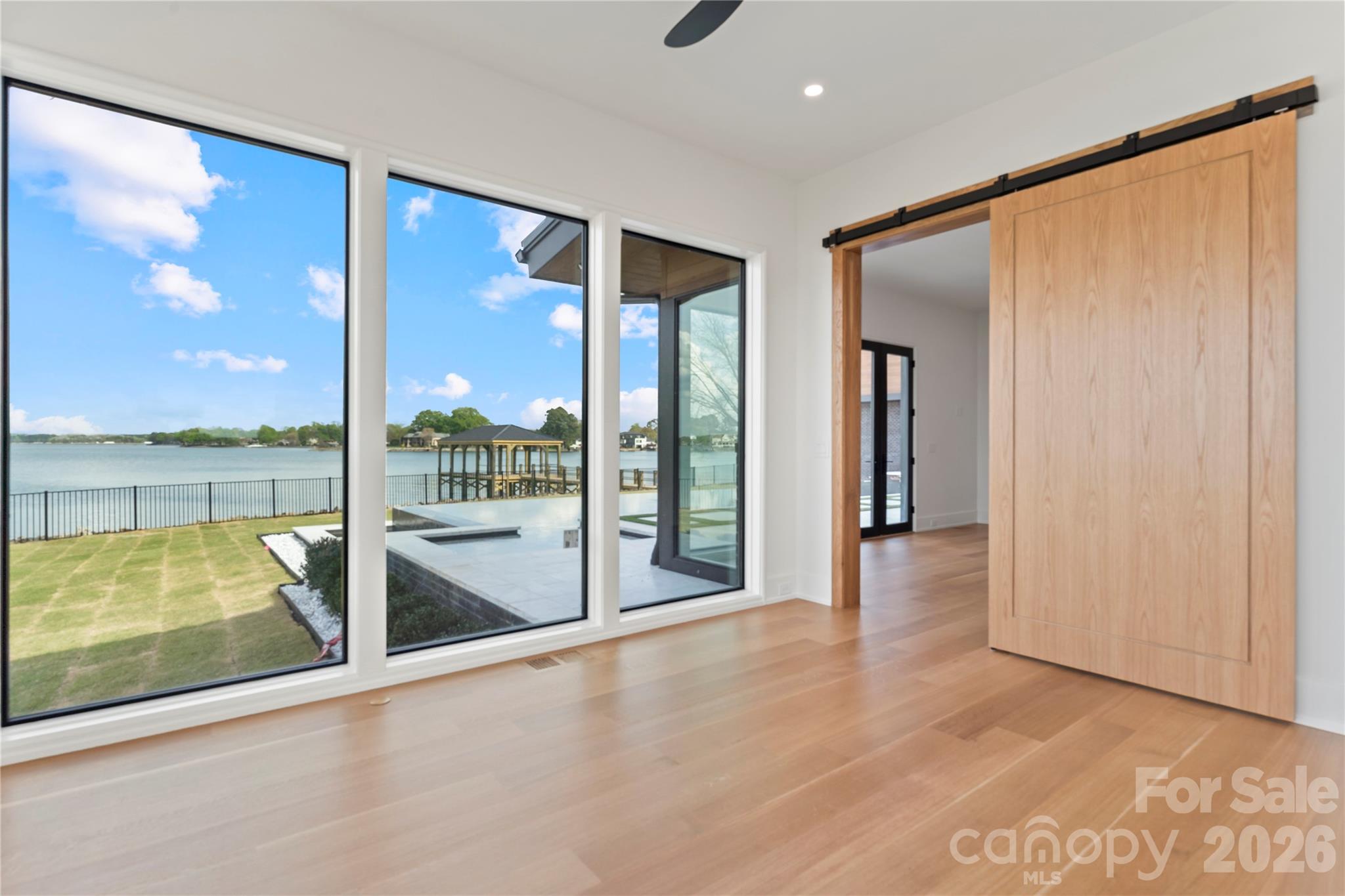 Country Club Shores - Residential