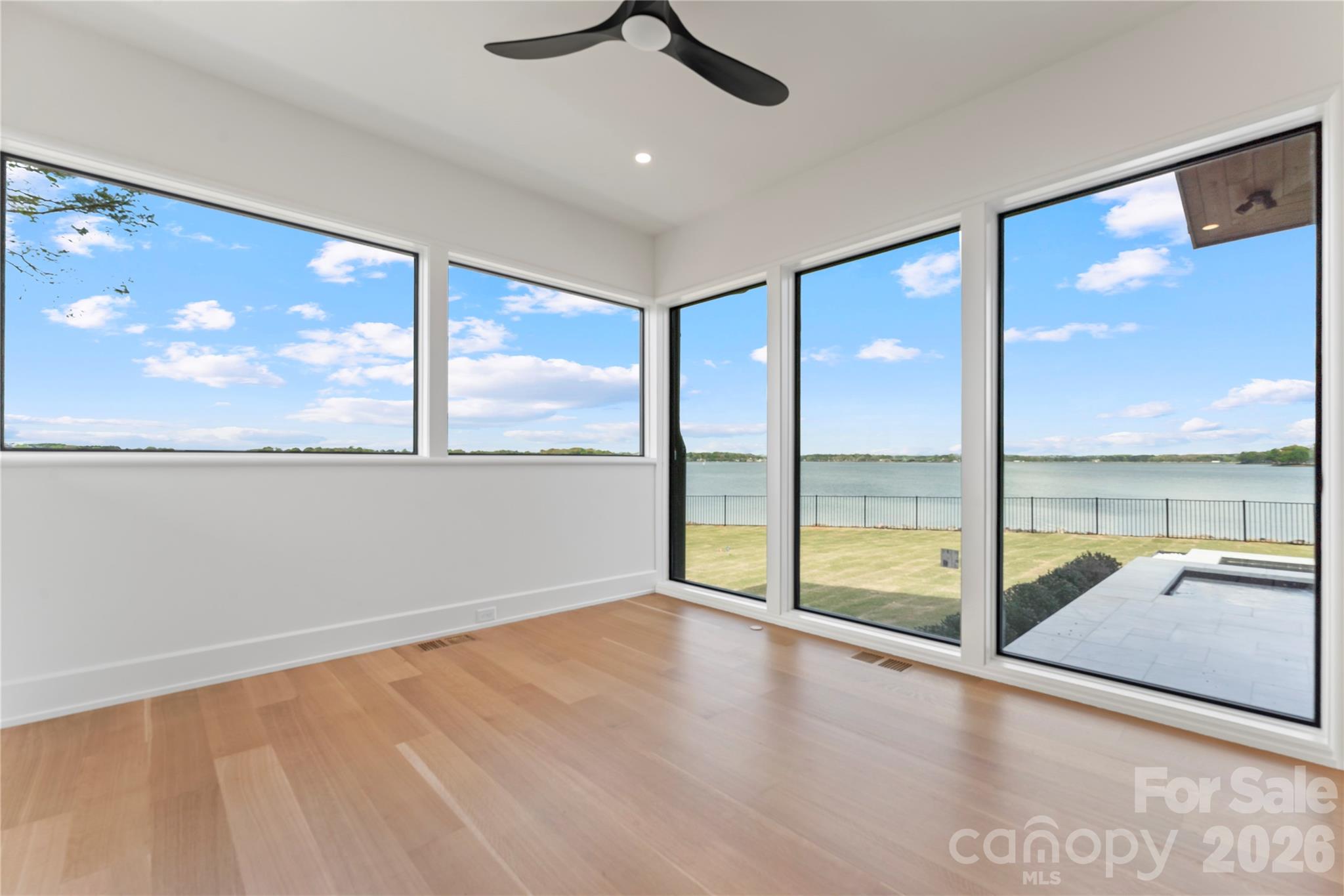 Country Club Shores - Residential