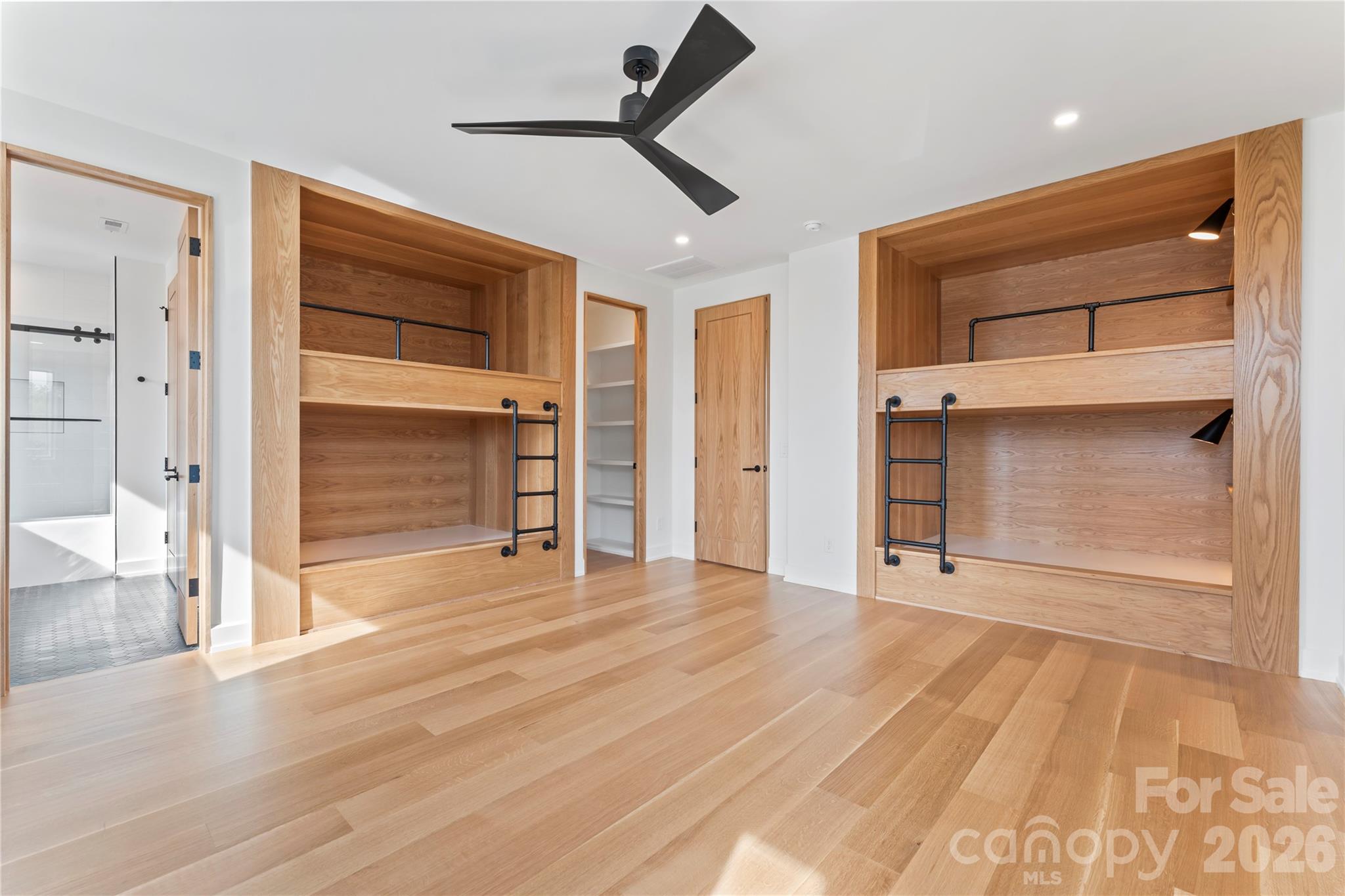 Country Club Shores - Residential