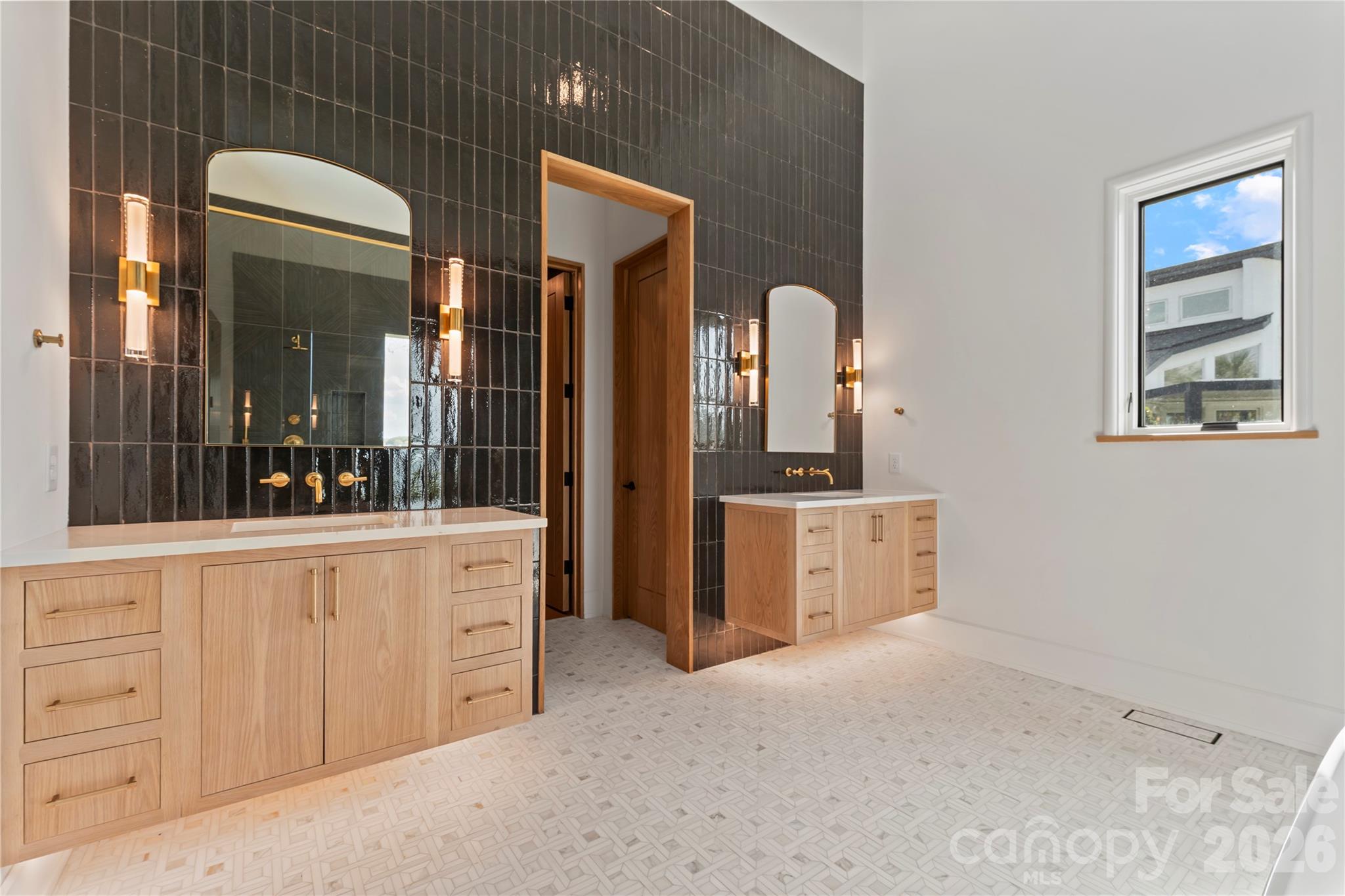 Country Club Shores - Residential