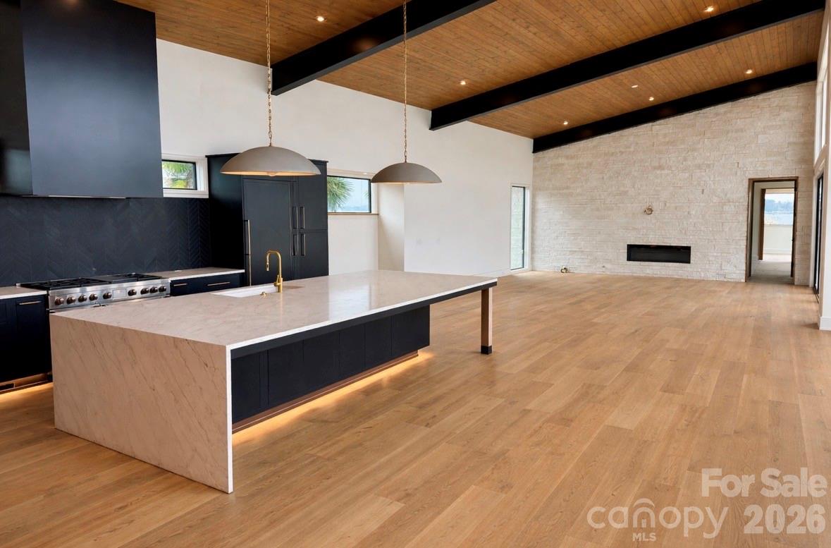 Country Club Shores - Residential