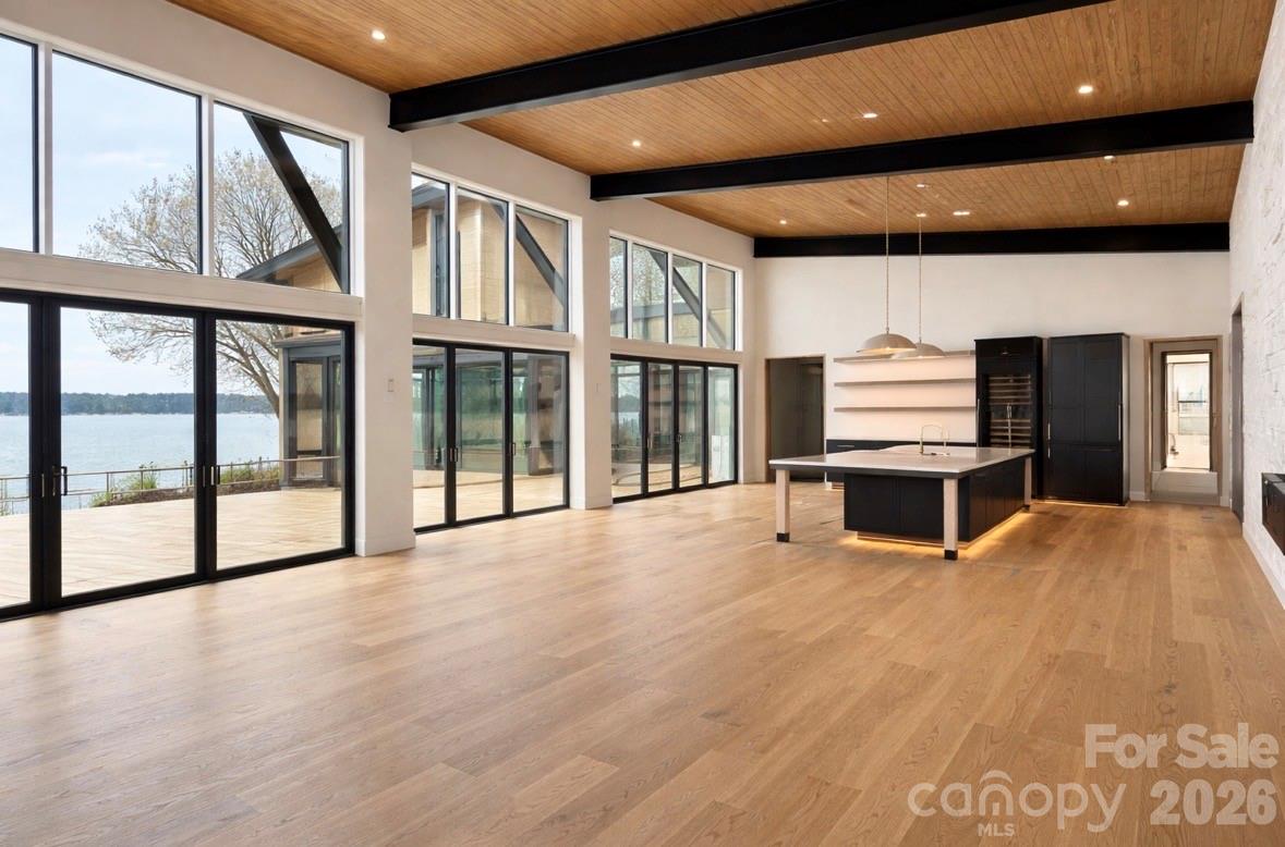 Country Club Shores - Residential