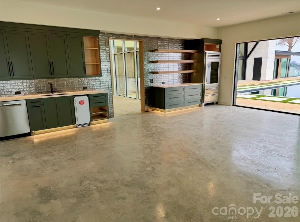 Country Club Shores - Residential