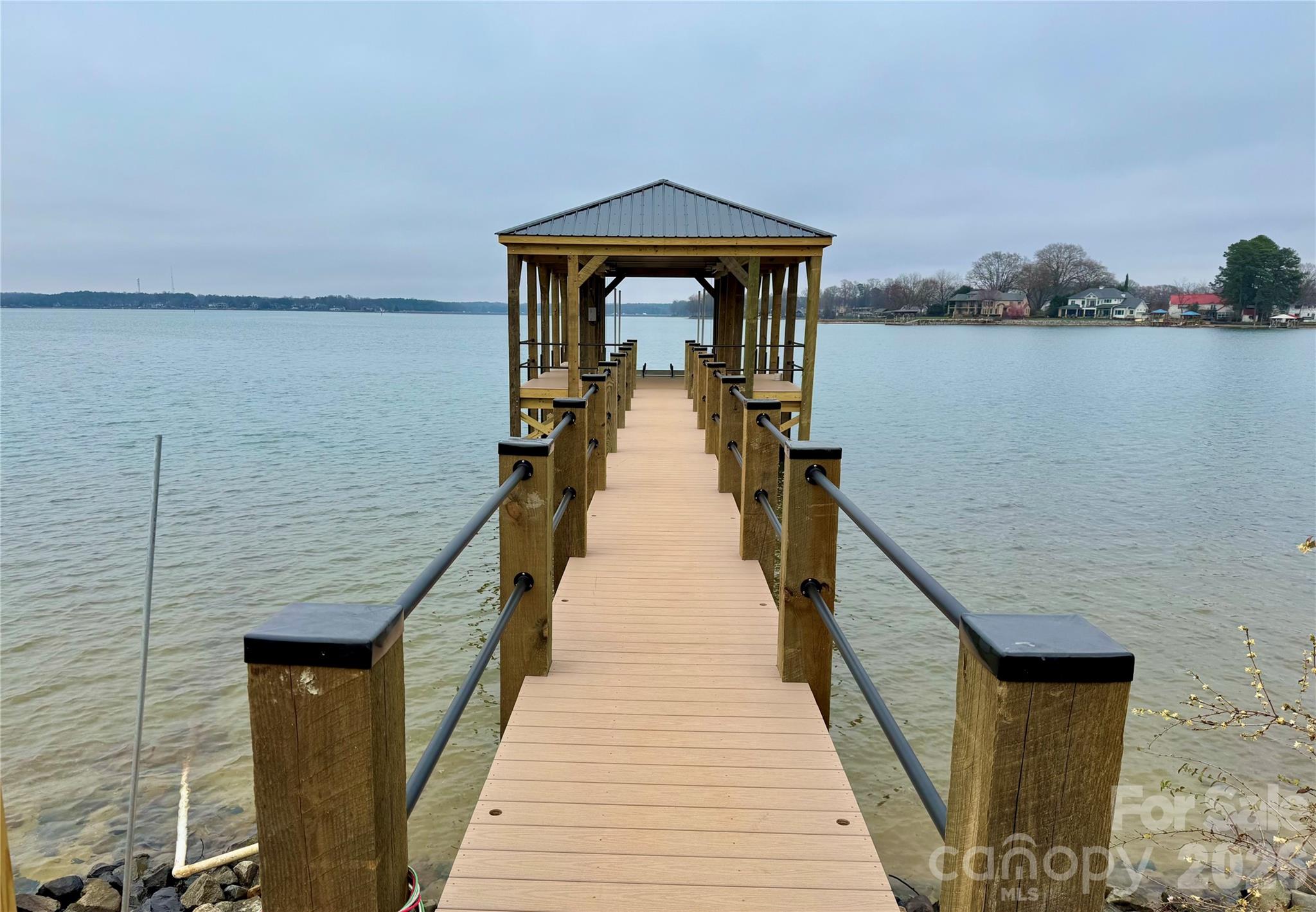 Country Club Shores - Residential