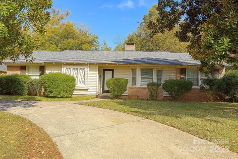 Photo of 2025 Tyvola Road, Charlotte, NC 28210 (MLS # 4327218)