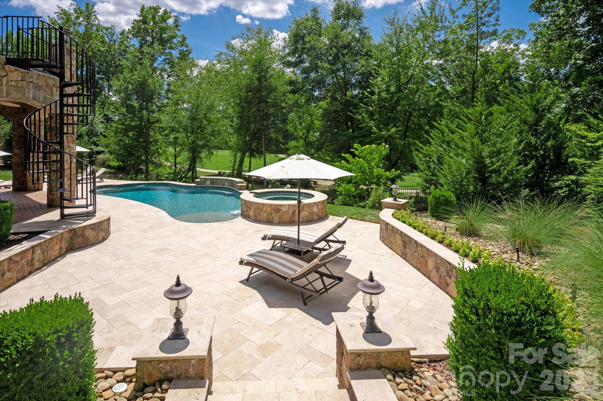 Firethorne - Residential