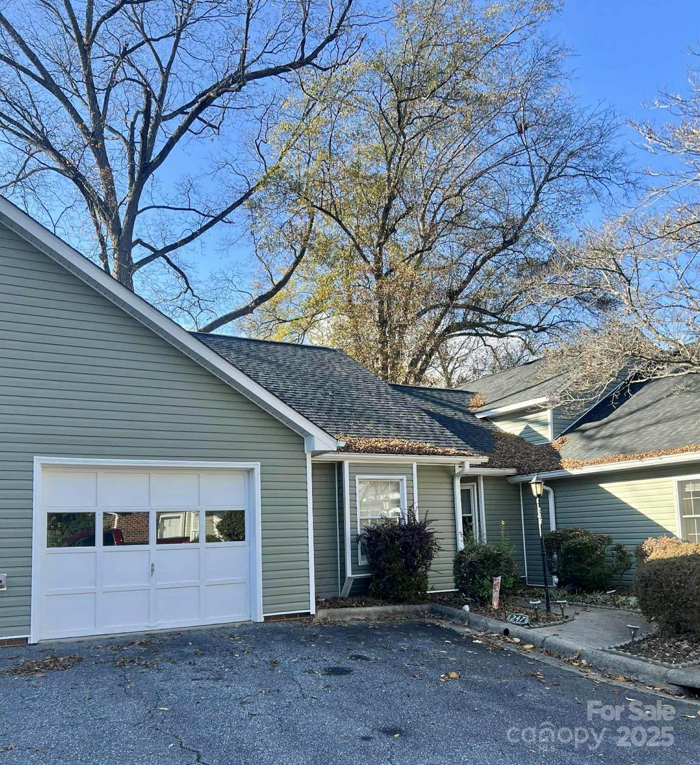 Heritage Manor - Residential